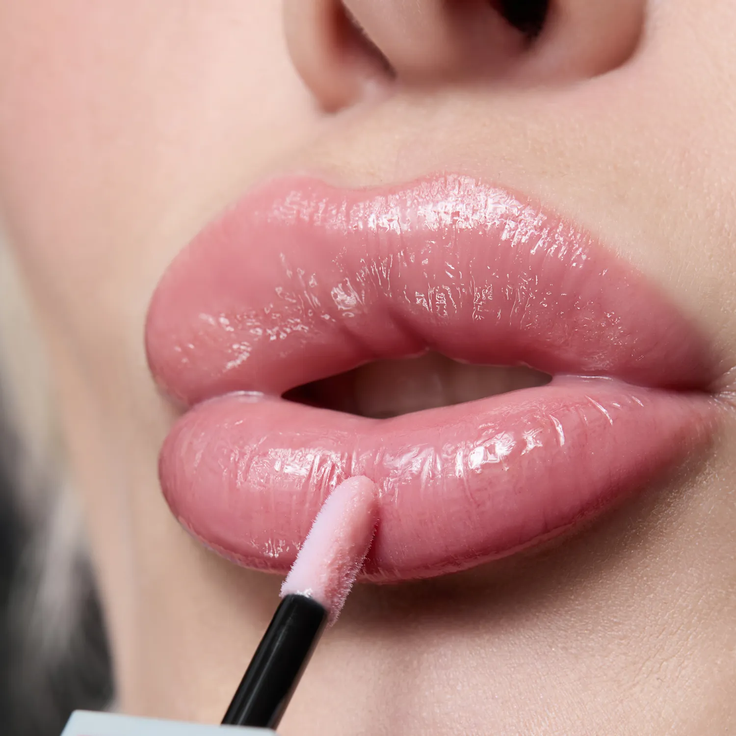 Мария Вискунова блеск для губ 