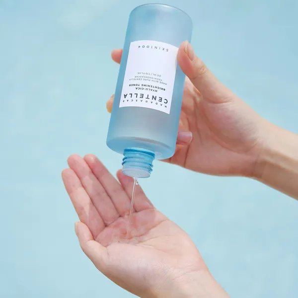 Madagascar Centella Hyalu-Cica Тонер для лица увлажняющий с центеллой и гиалуроновой кислотой