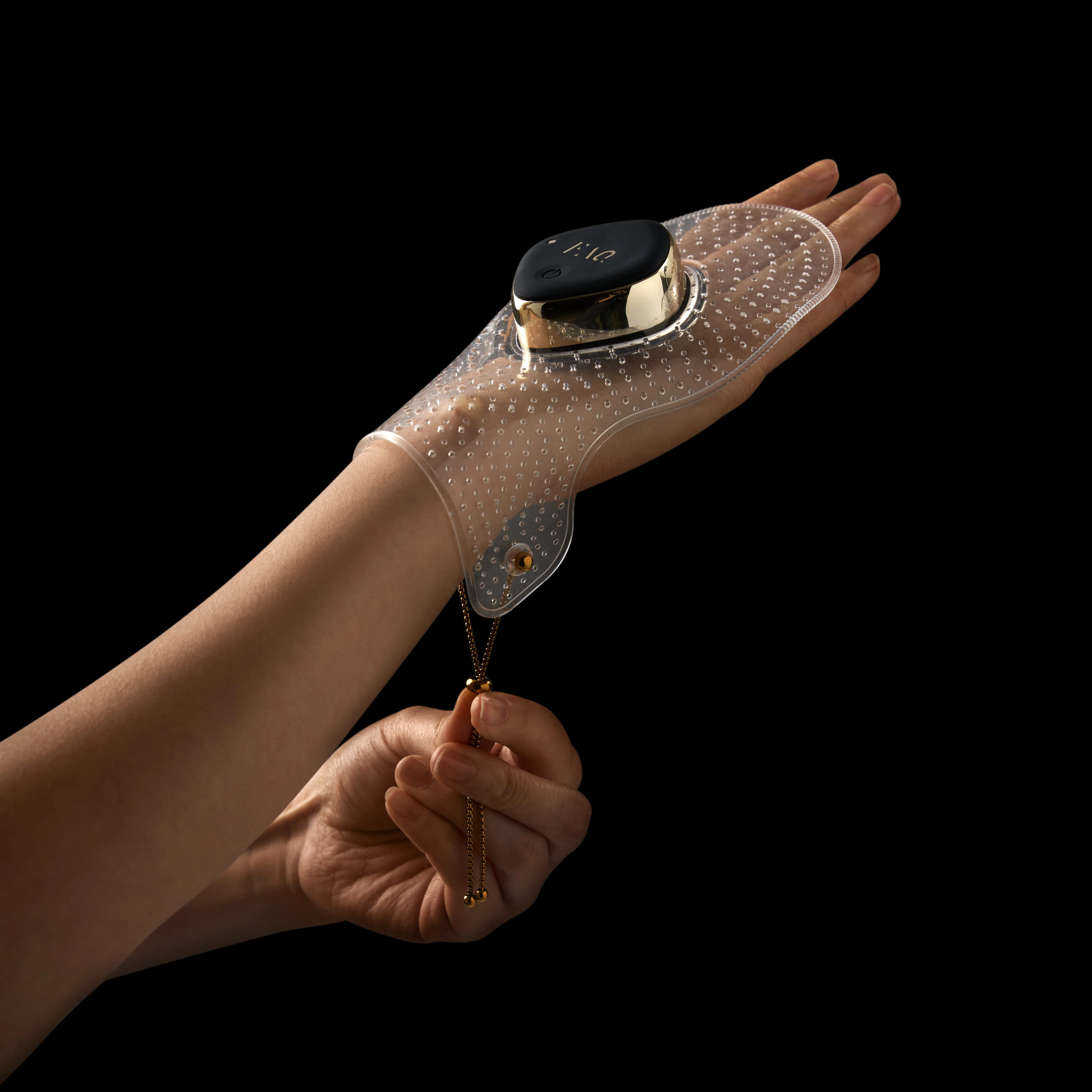 Ультралегкая LED-МАСКА FAQ™ 221 с 7 типами LED-света и ближним инфракрасным светом для молодости ваших рук