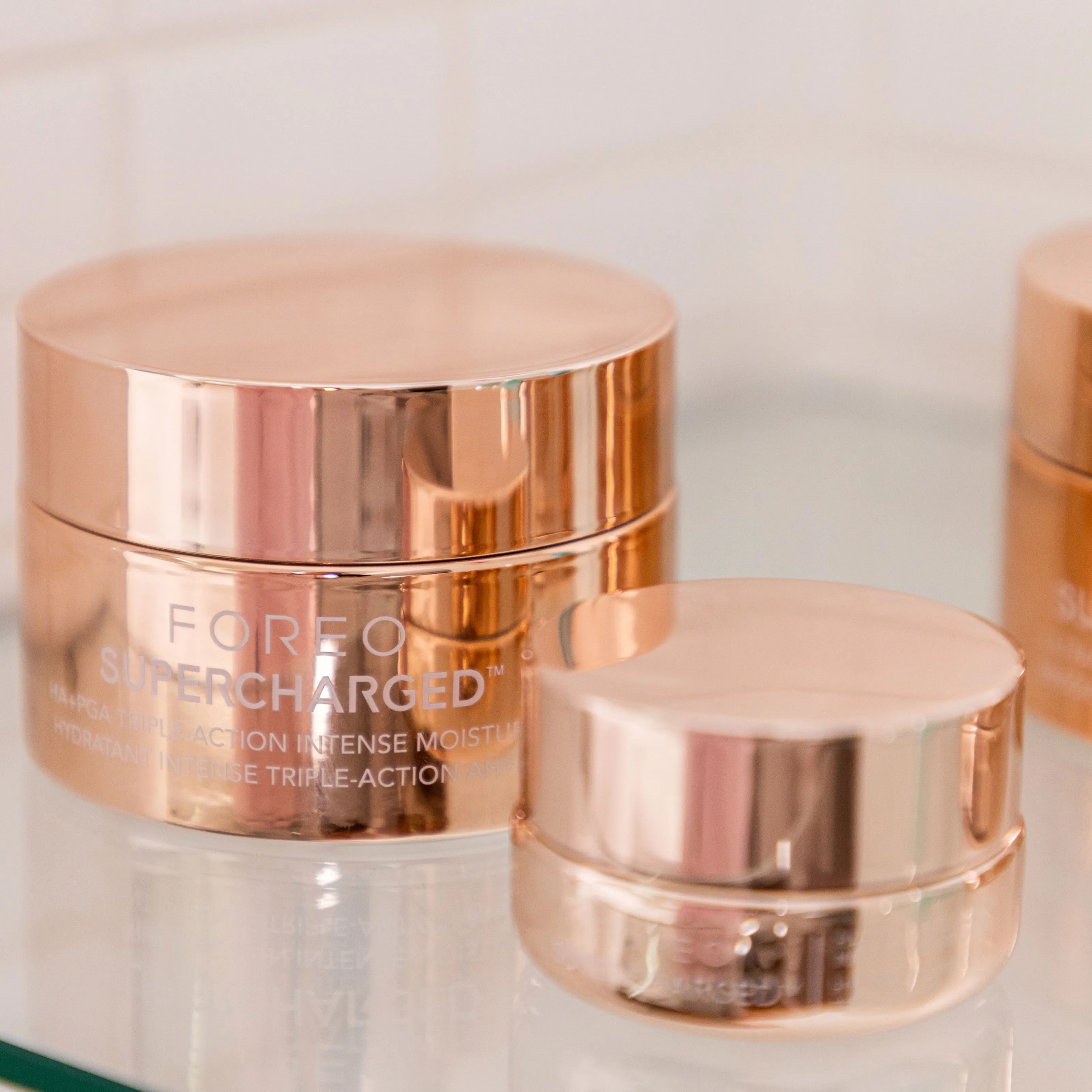 Интенсивно увлажняющий гель-крем все-в-одном SUPERCHARGED™ HA+PGA TRIPLE ACTION INTENSE MOISTURIZER