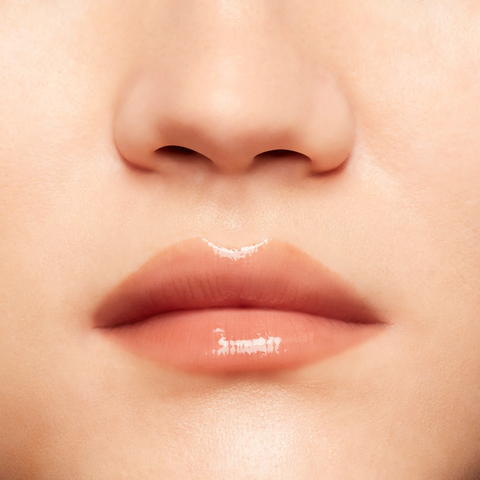 SQUIRT PLUMPING GLOSS STICK Бальзам для губ, придающий объем