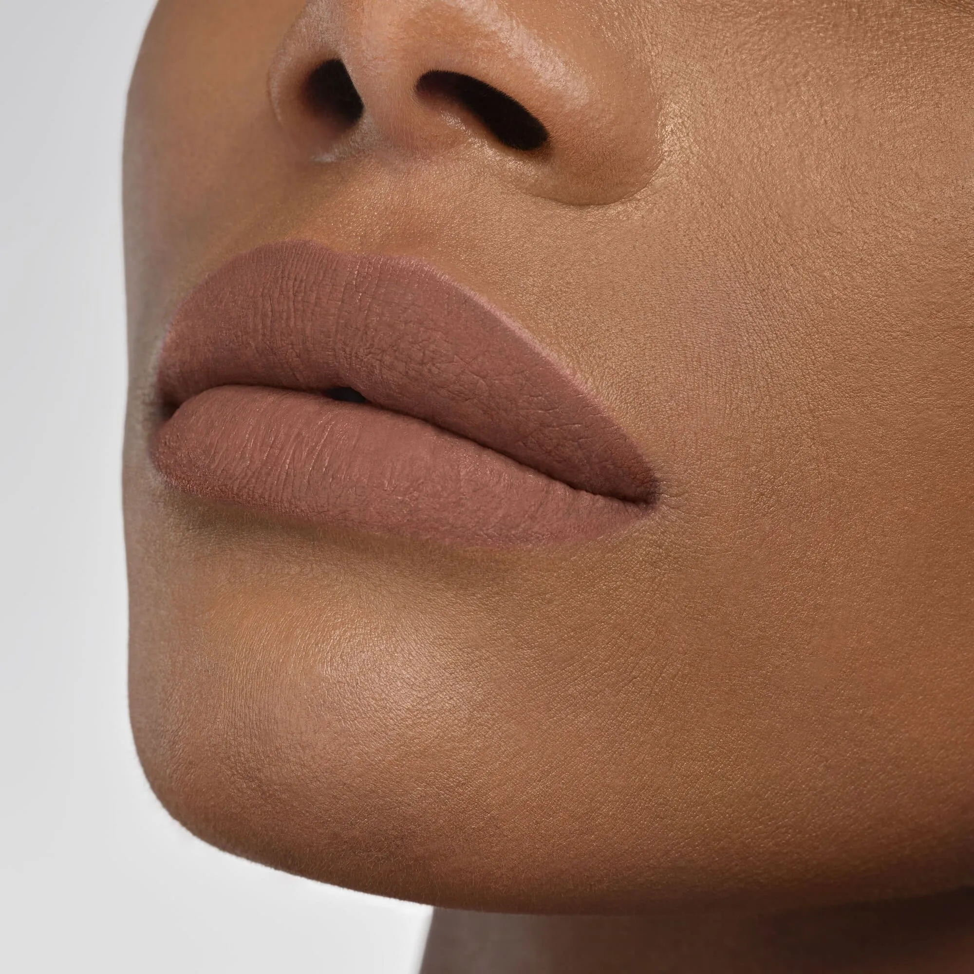 ROUGE ARTIST VELVET NUDE Помада для губ ROUGE ARTIST VELVET NUDE Помада для губ