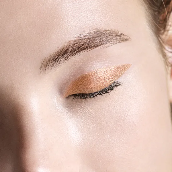 AQUA RESIST COLOR INK Водостойкая жидкая подводка для глаз