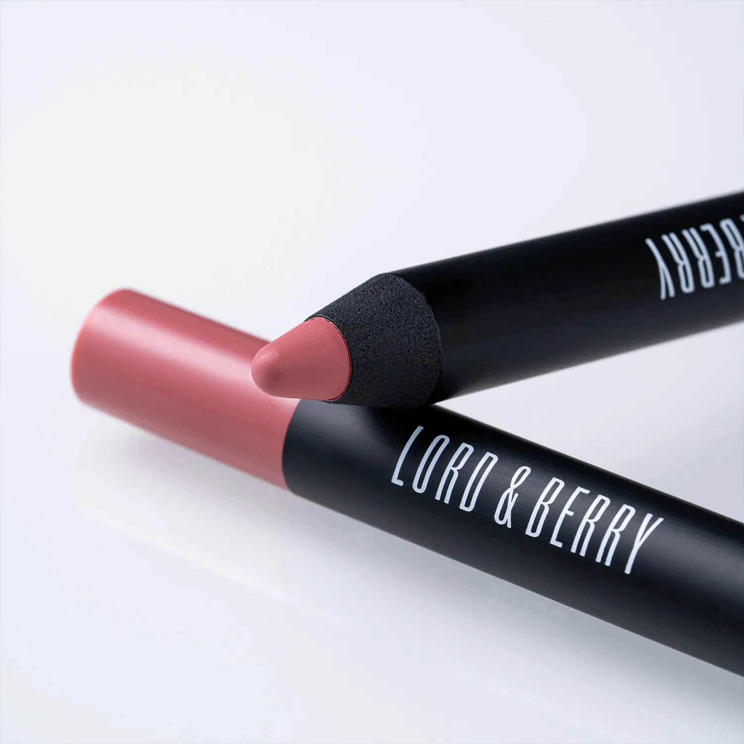 Lipstique Помада-карандаш