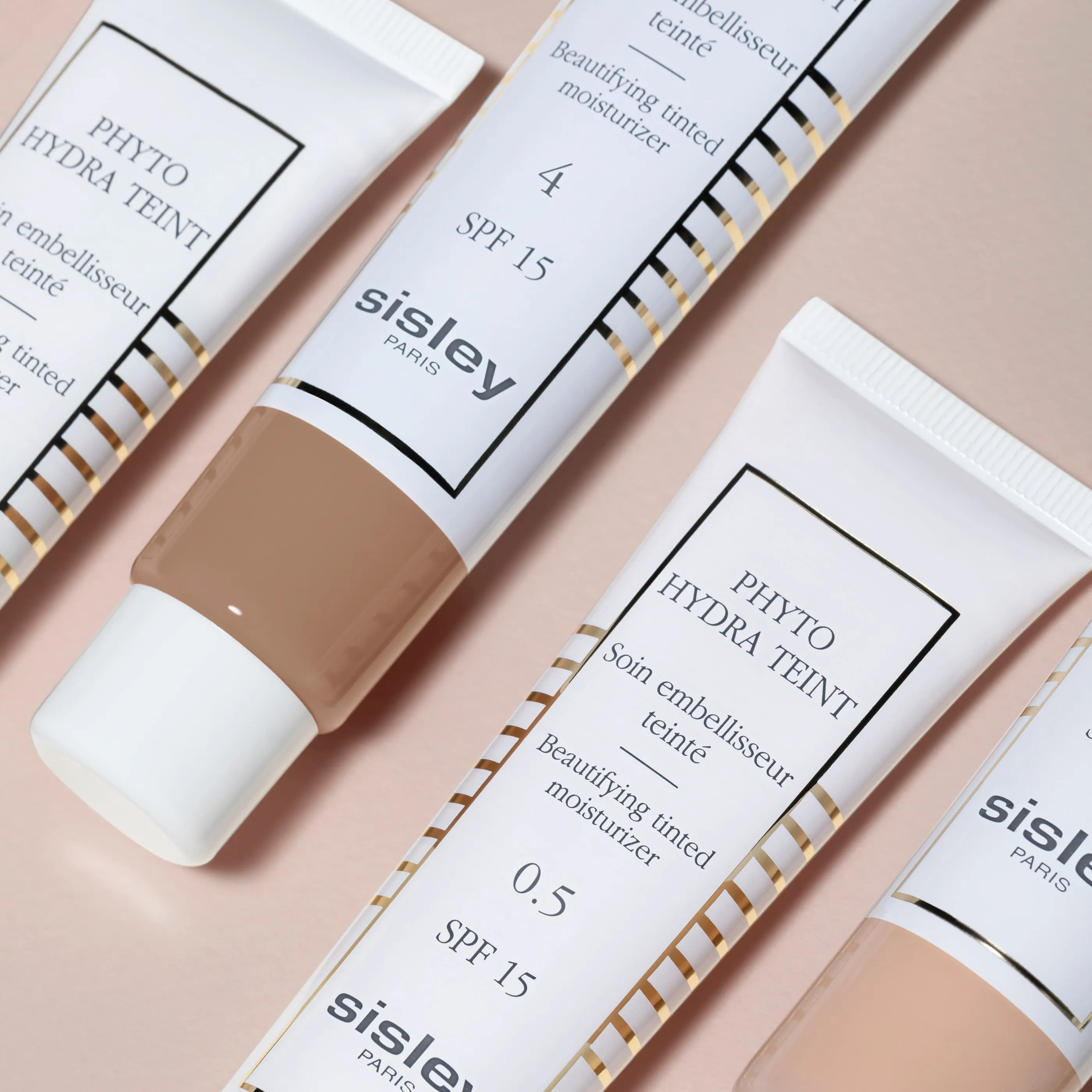 Phyto-Hydra Teint Увлажняющий оттеночный фитокрем SPF 15