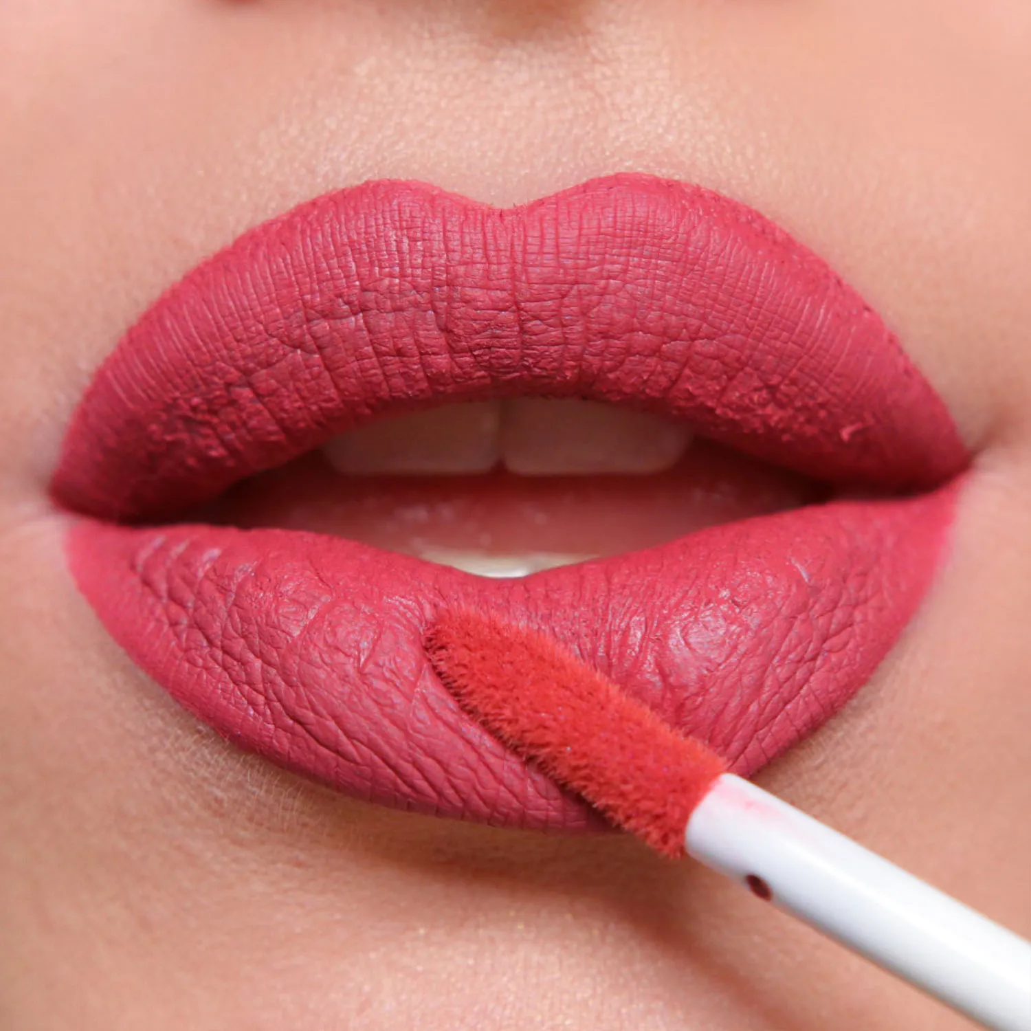 Timeless Устойчивая матовая губная помада 