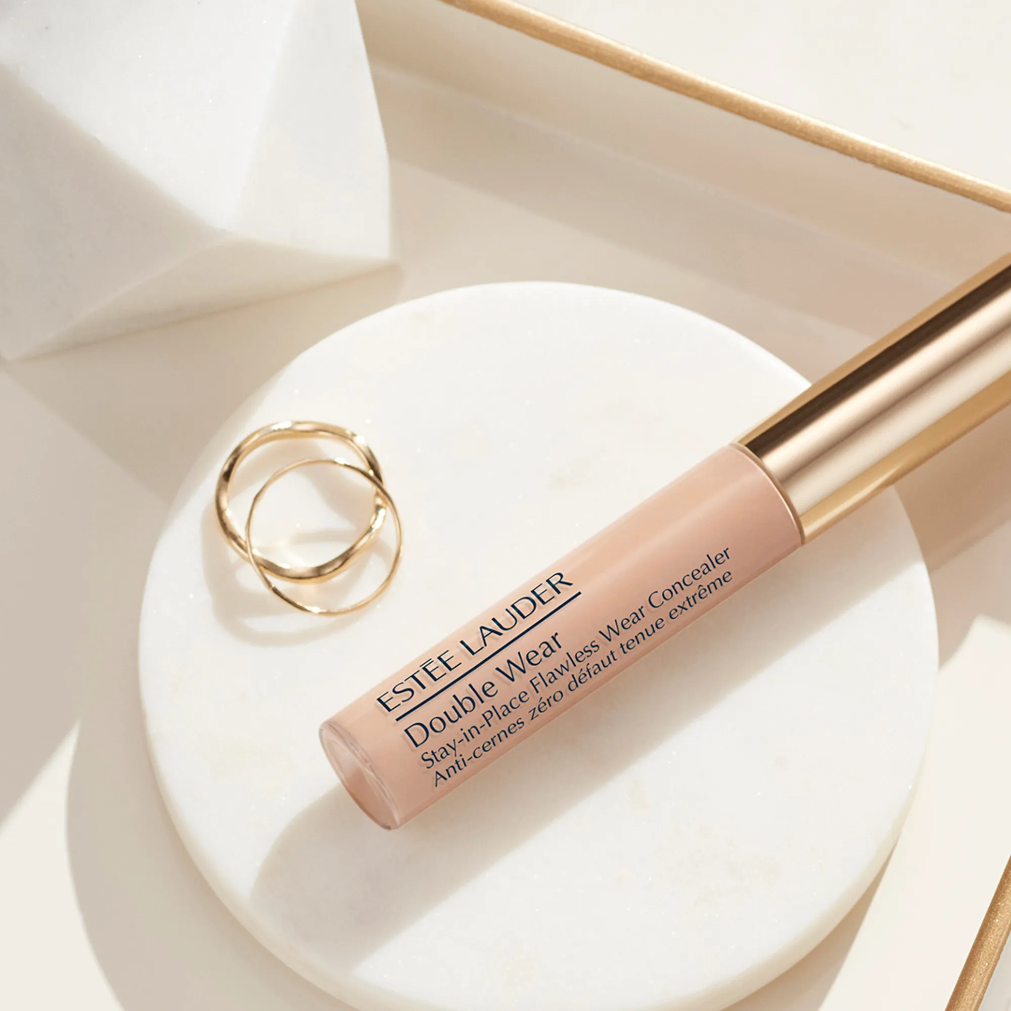 Double Wear Stay-In-Place Flawless Wear Concealer Консилер