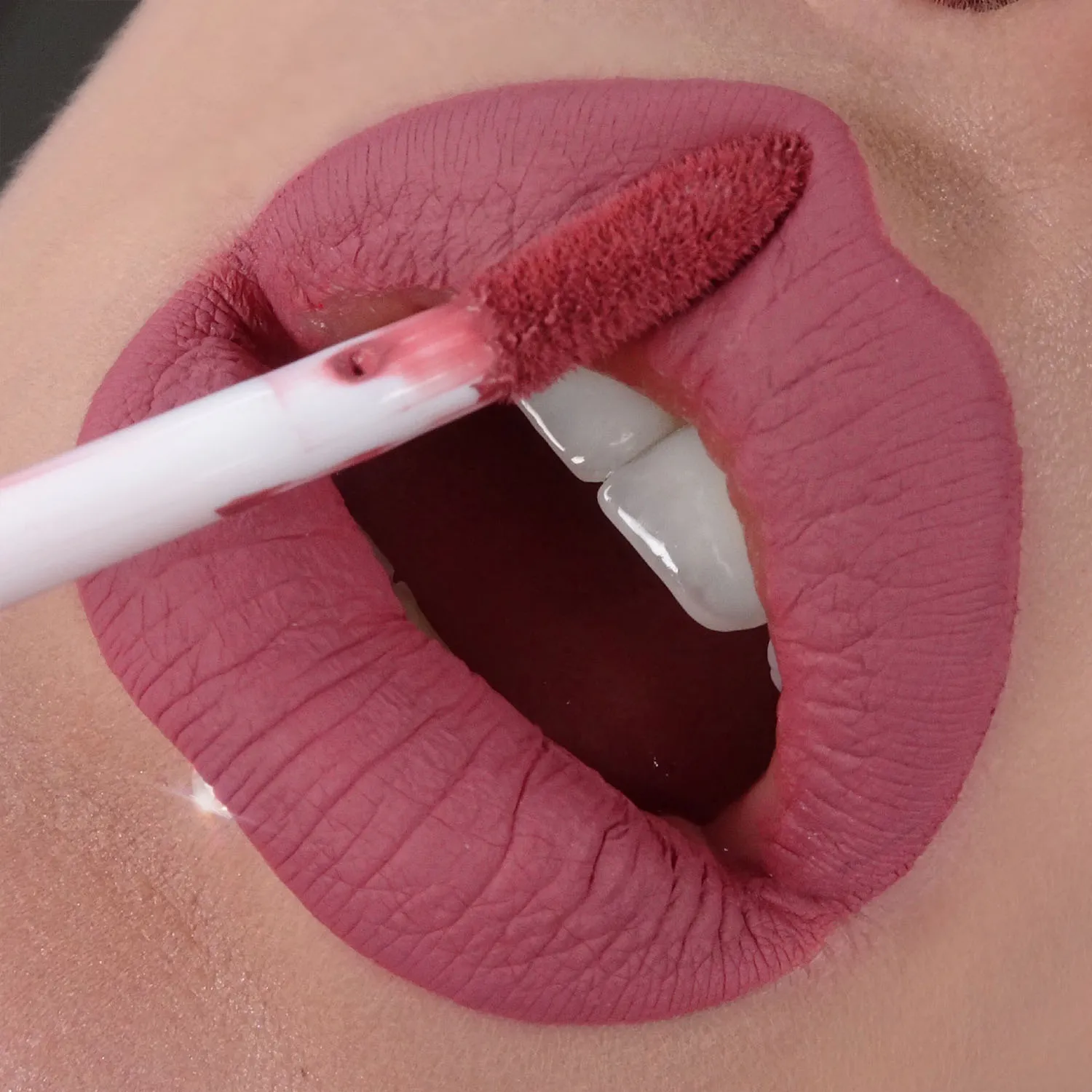 Timeless Устойчивая матовая губная помада 