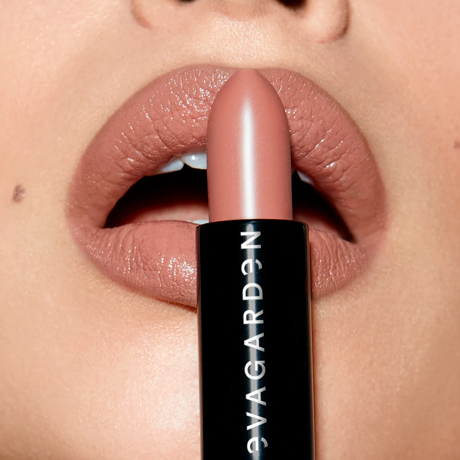 Enjoy lipstick Помада для губ увлажняющая