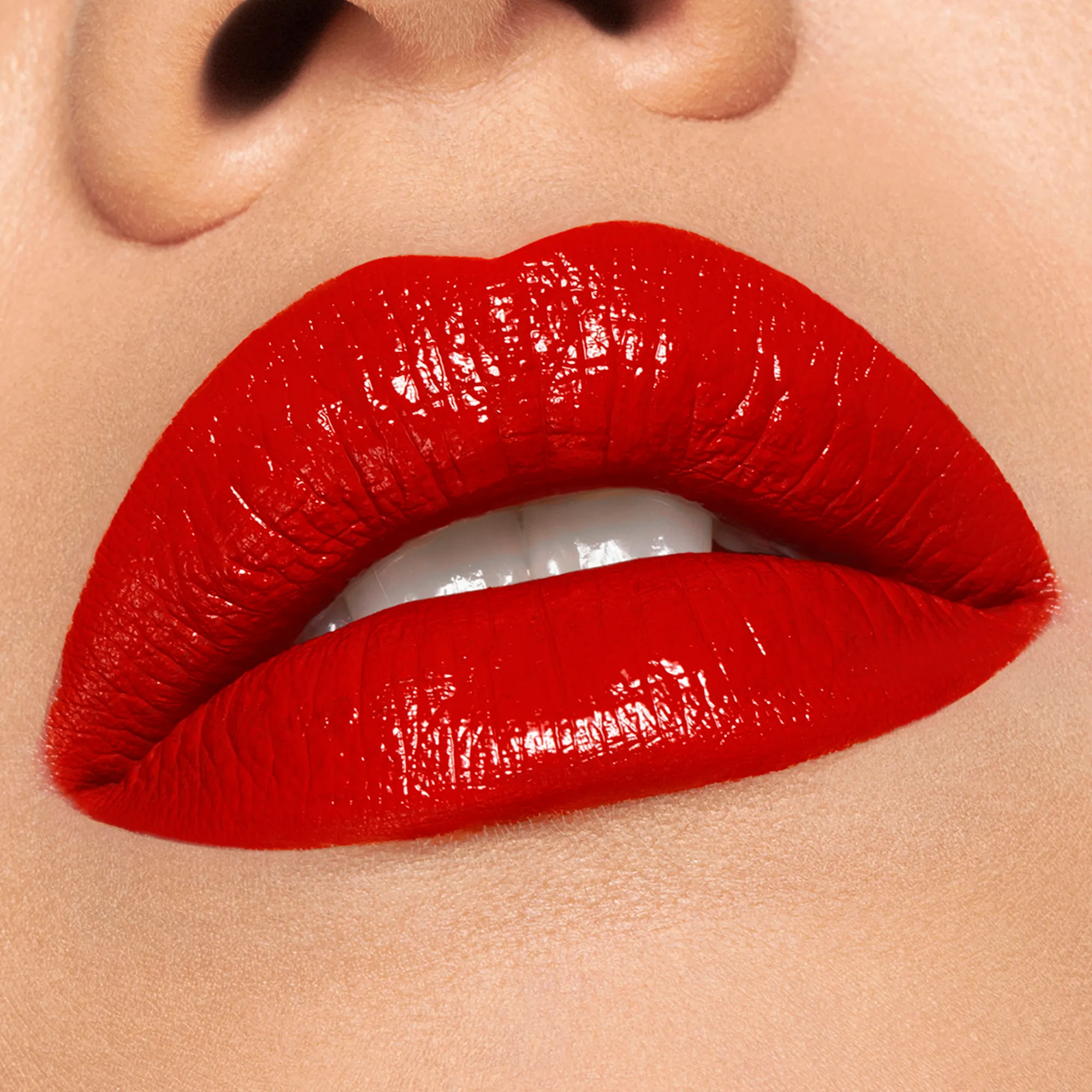 VAMP Губная помада VAMP Губная помада