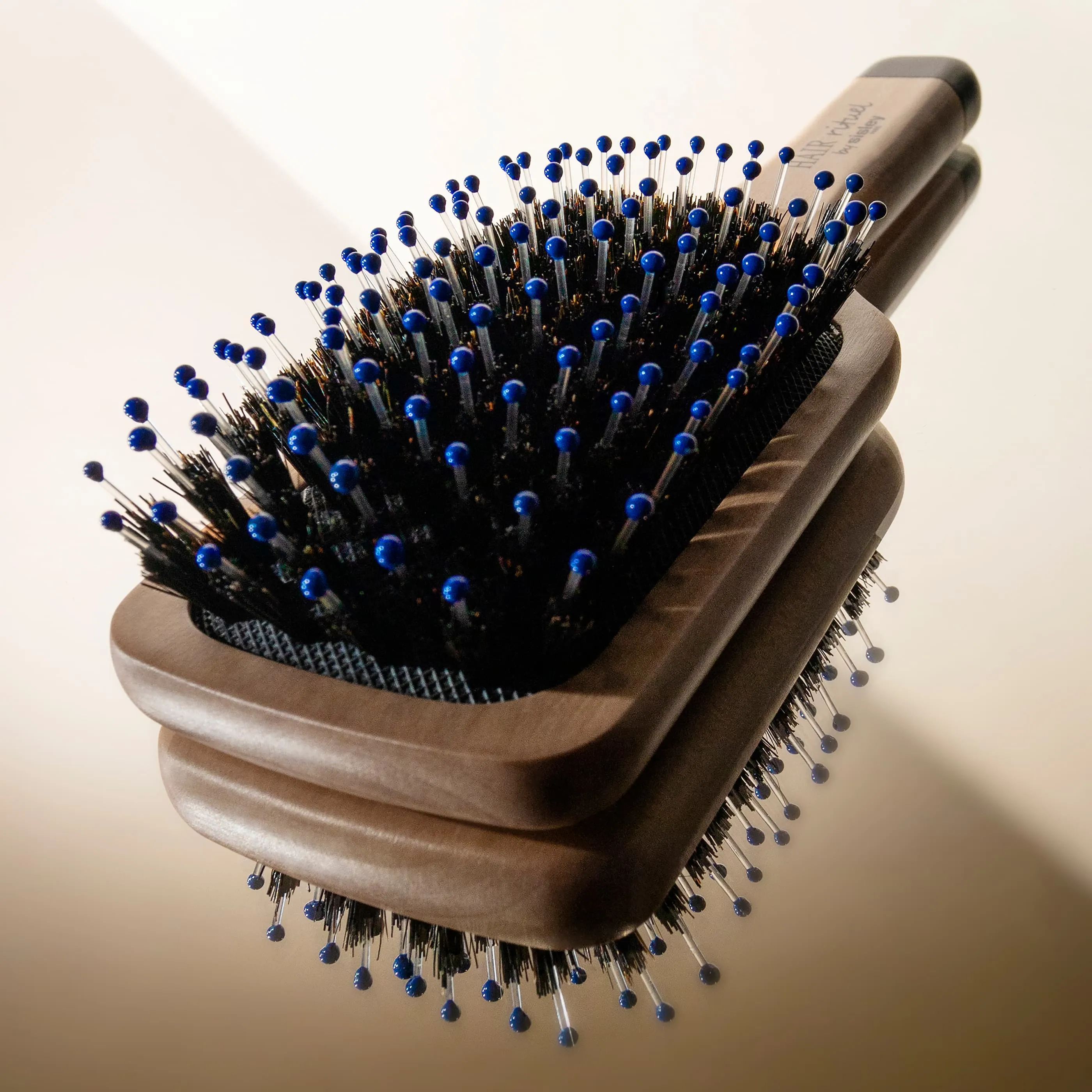 The Pocket Brush Radiance & Softness Мини-расческа для волос