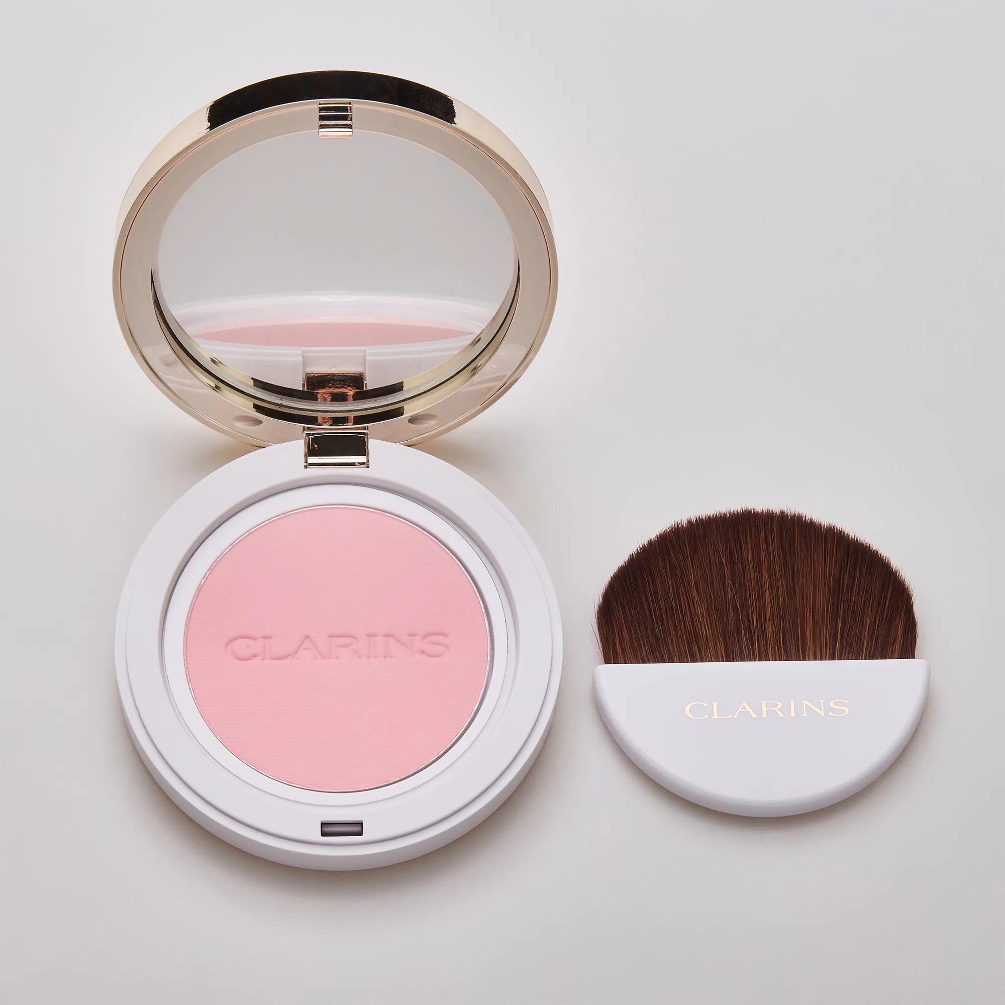 Joli Blush Компактные румяна Joli Blush Компактные румяна