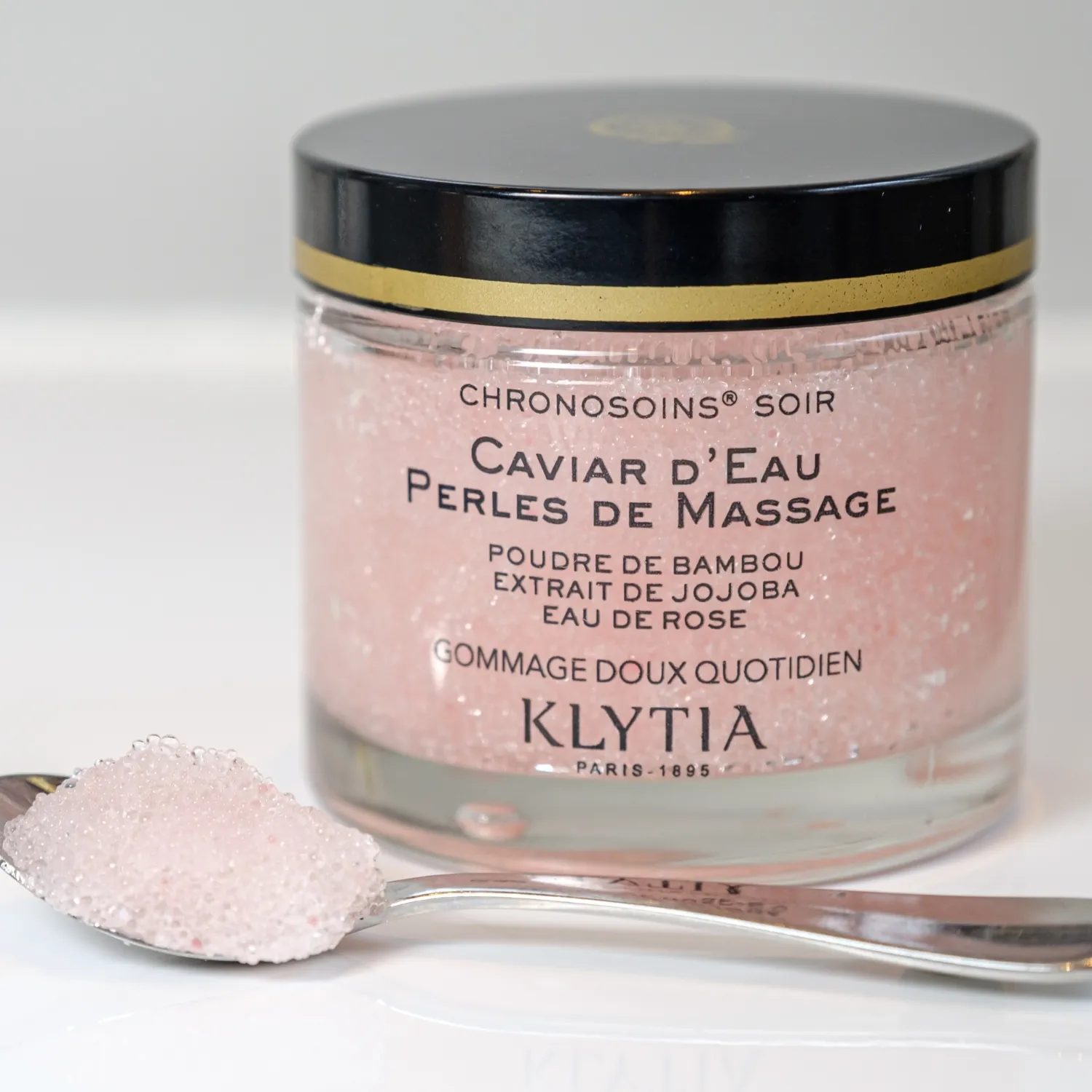 SKIN CARE CAVIAR D'EAU PERLES DE MASSAGE Эксфолиант для ежедневного ухода за лицом