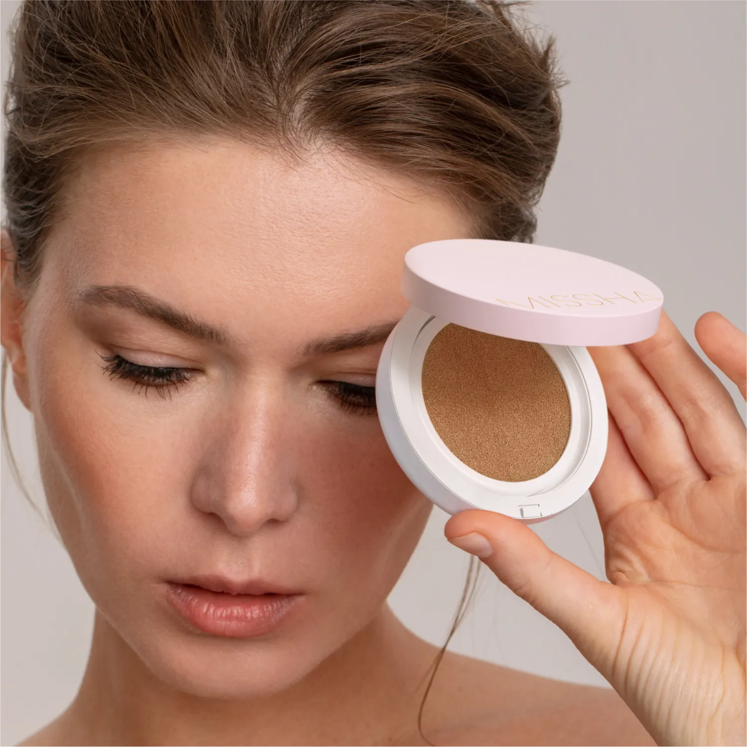 Magic Cushion Cover Lasting Тональный кушон с устойчивым покрытием