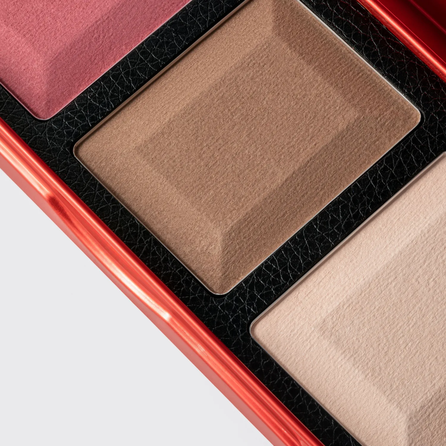 Premiere Grande Пудровая палетка для моделирования лица