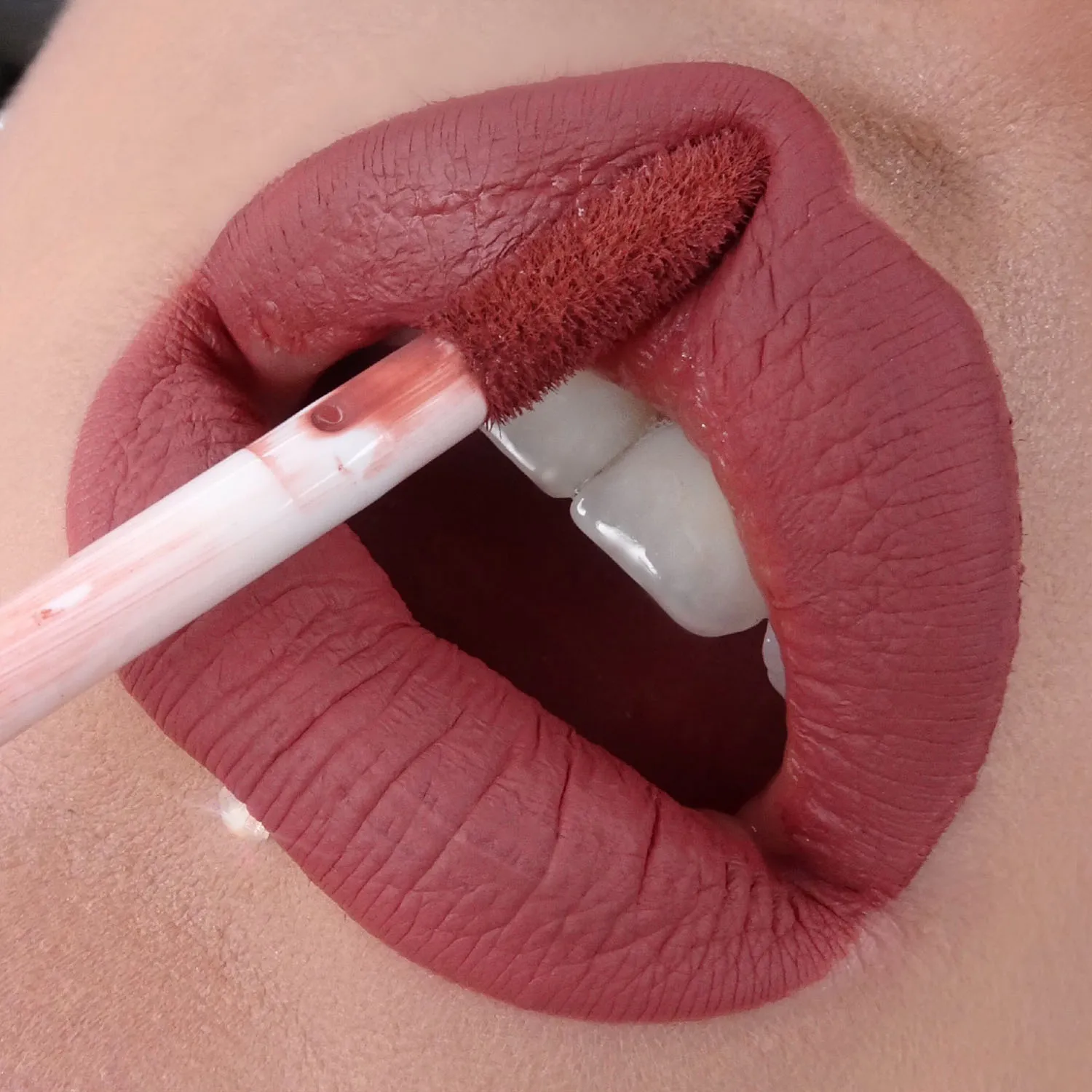 Timeless Устойчивая матовая губная помада 