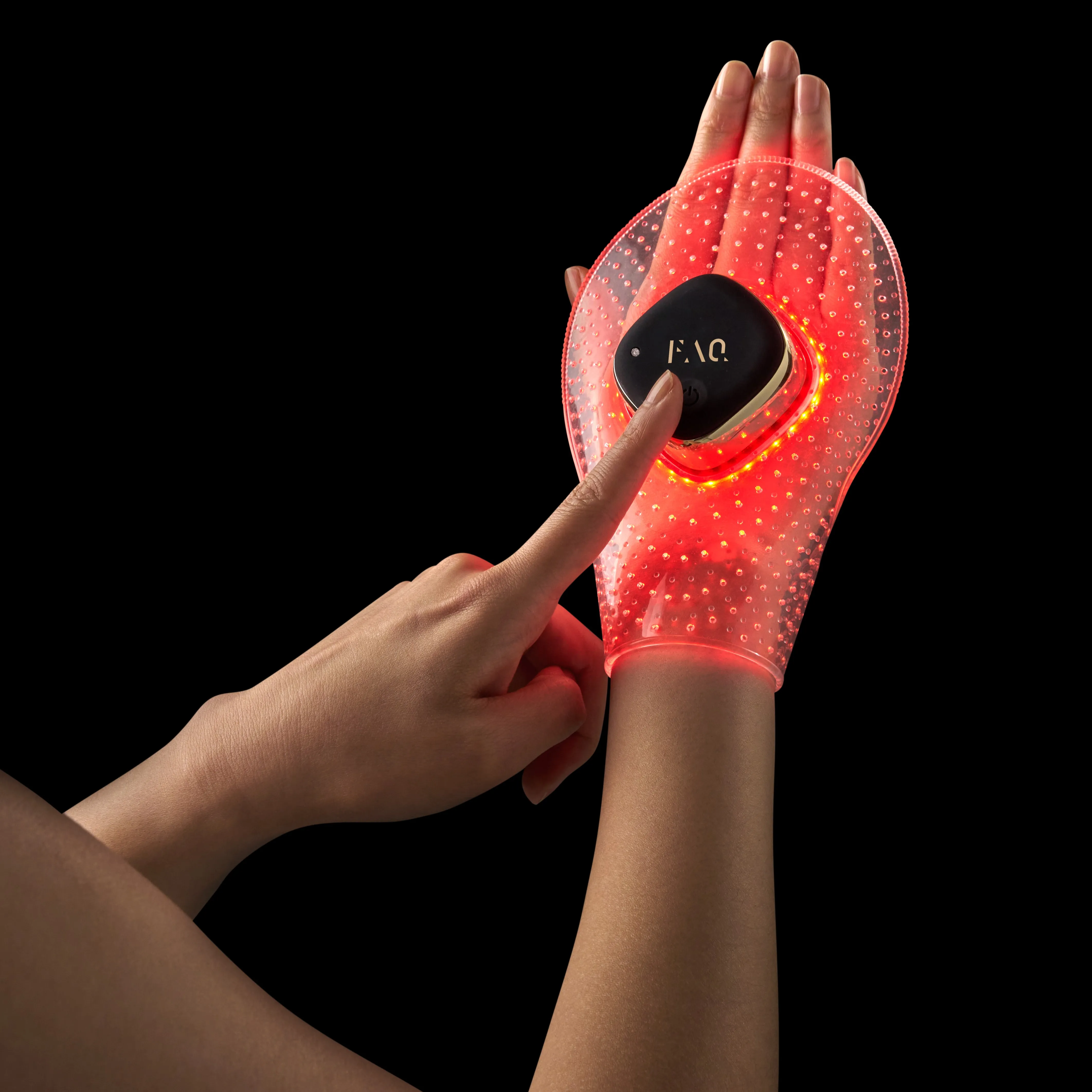 Ультралегкая LED-МАСКА FAQ™ 221 с 7 типами LED-света и ближним инфракрасным светом для молодости ваших рук