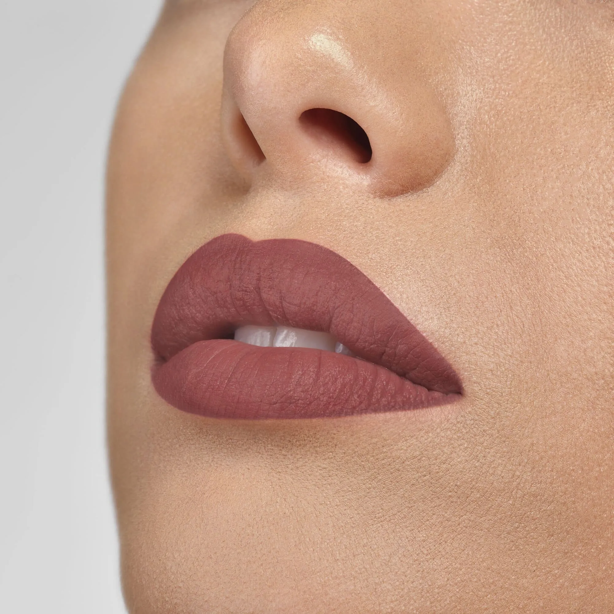 ROUGE ARTIST VELVET NUDE Помада для губ