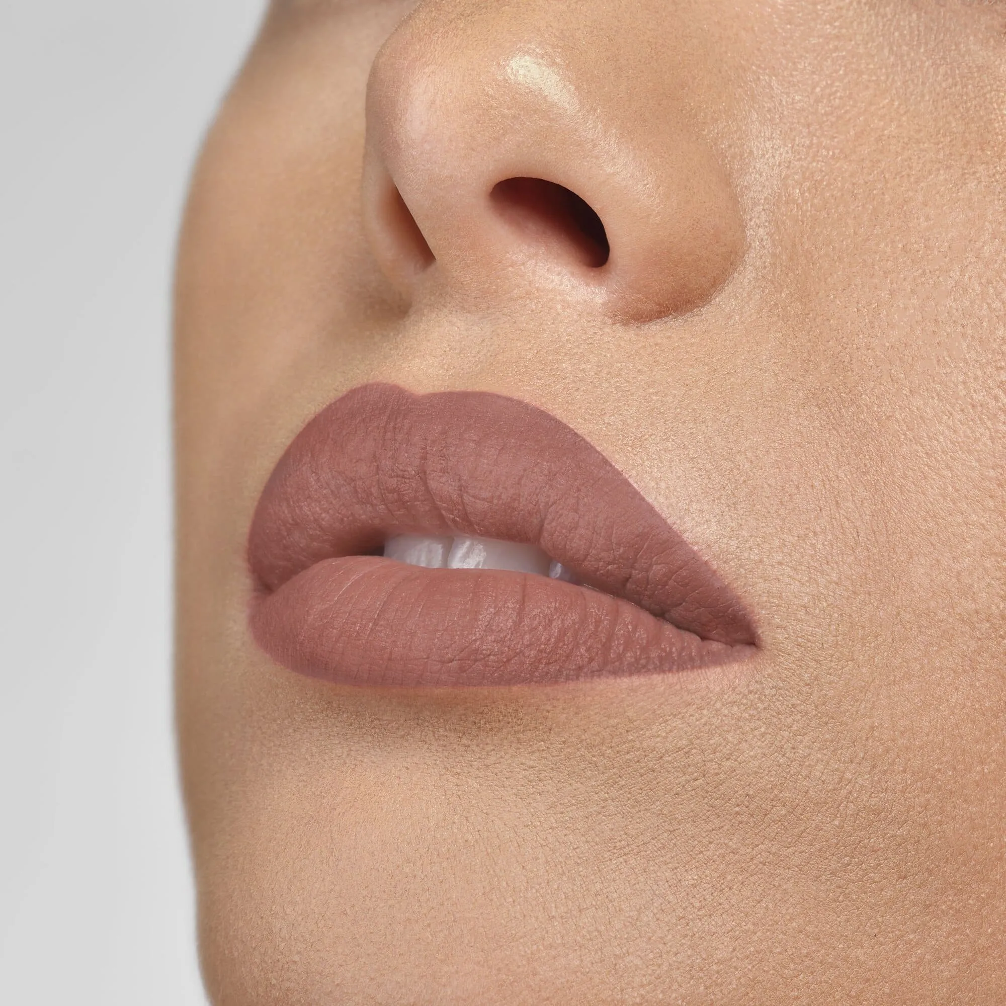 ROUGE ARTIST VELVET NUDE Помада для губ