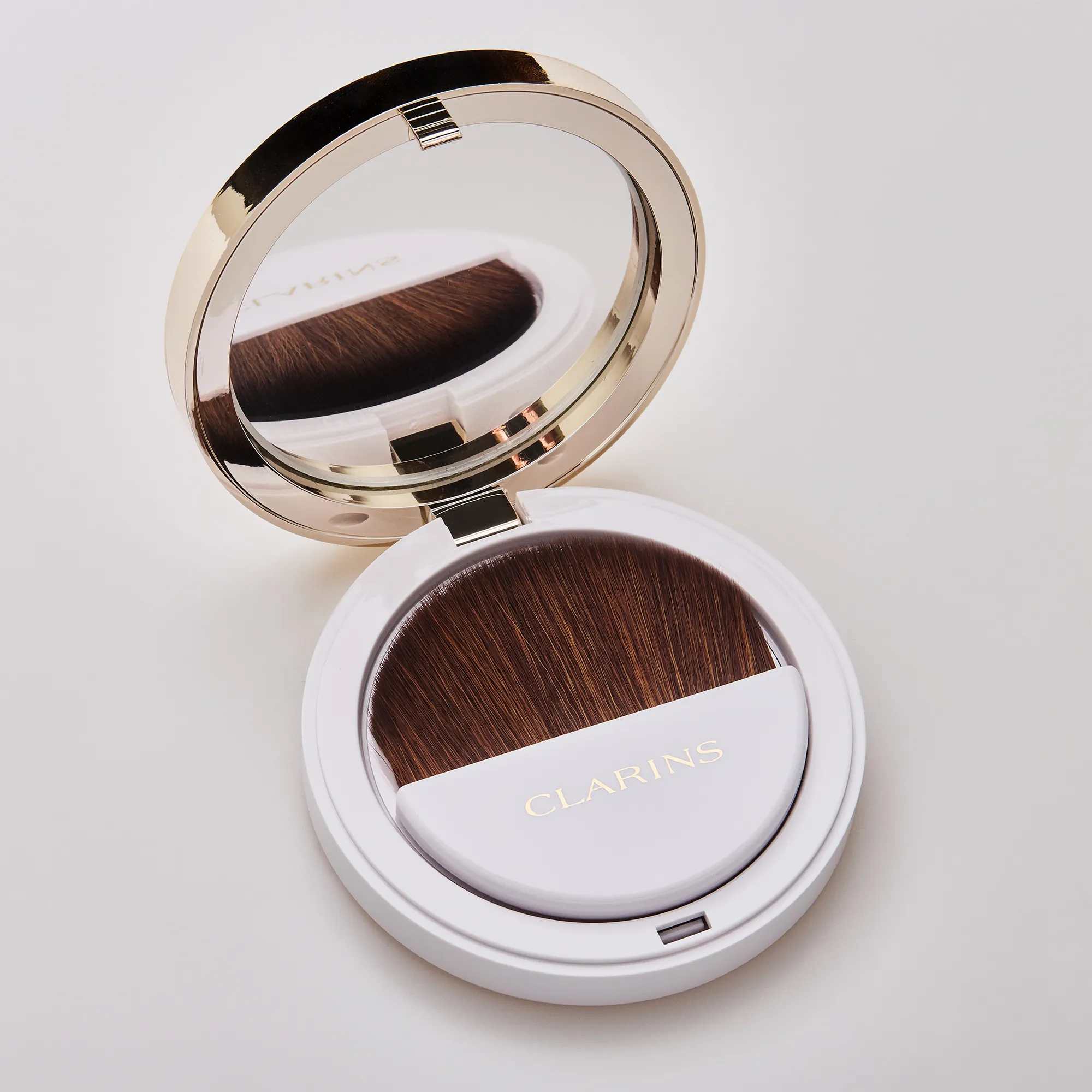 Joli Blush Компактные румяна Joli Blush Компактные румяна