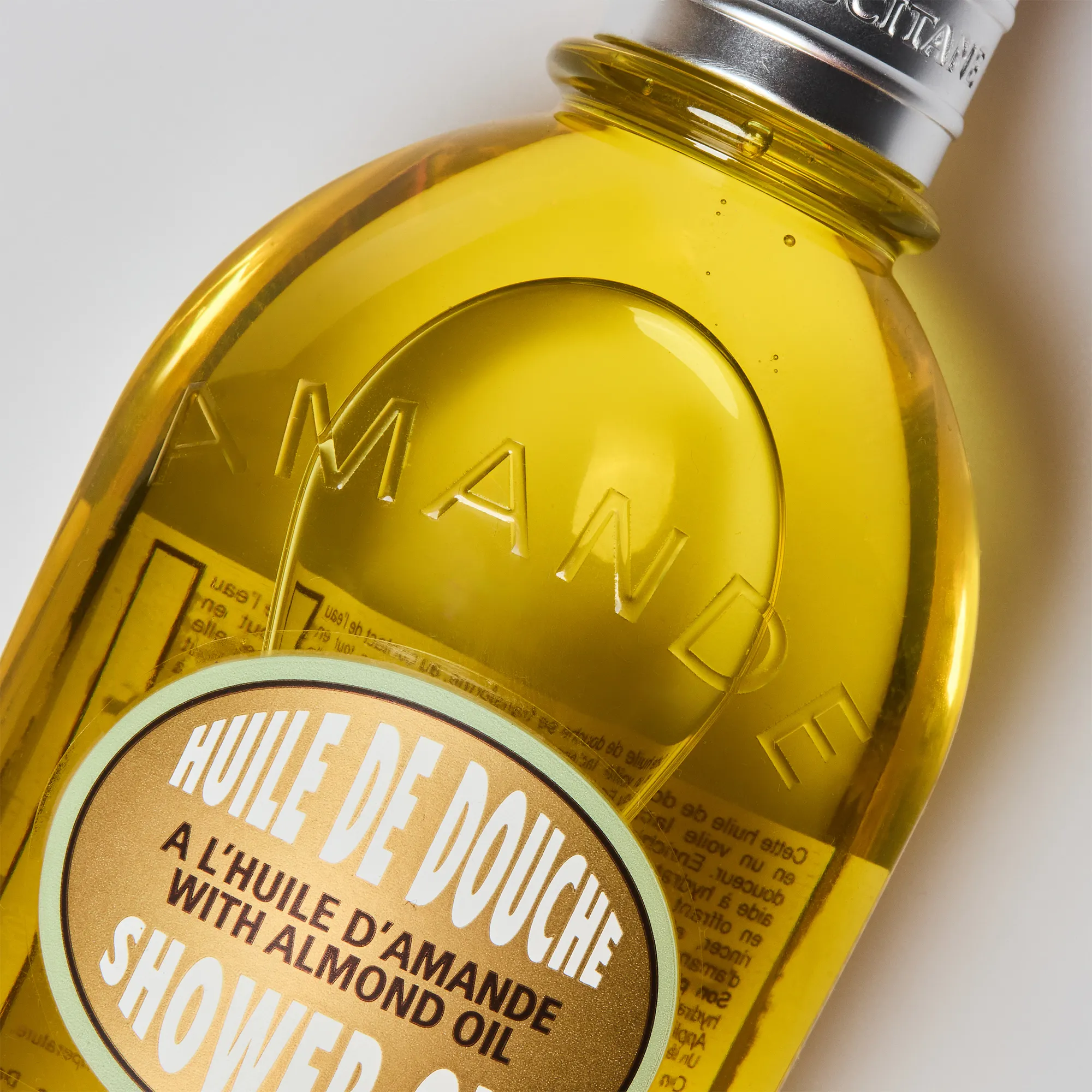 Миндальное масло для душа увлажняющее