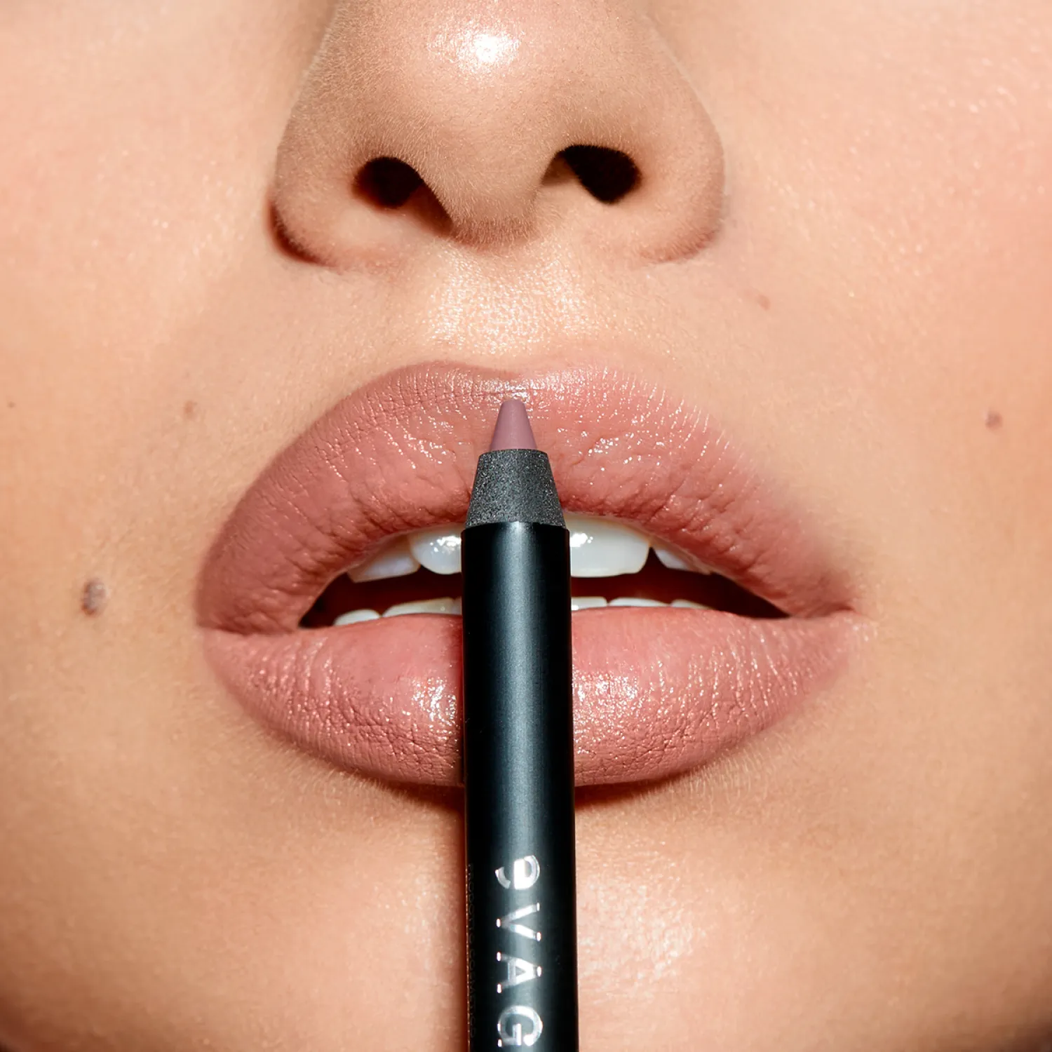 Lip pencil superlast Карандаш для губ суперстойский