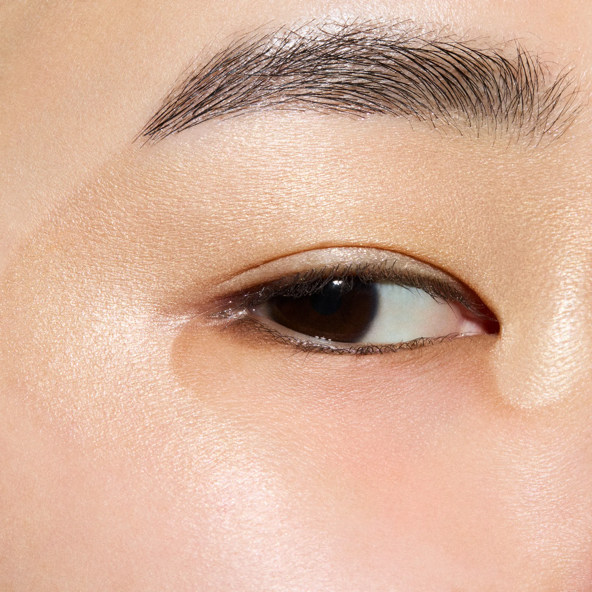 GLITTER EYE SHADOW Тени для век