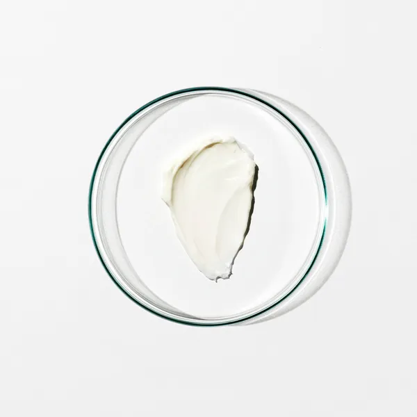 Дневной интенсивно увлажняющий крем камелия и герань