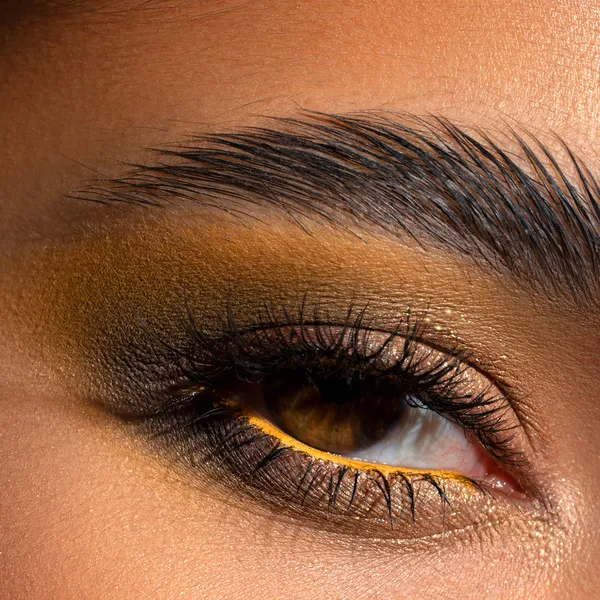 MACRO TECH EYELINER CRAYON Карандаш для глаз