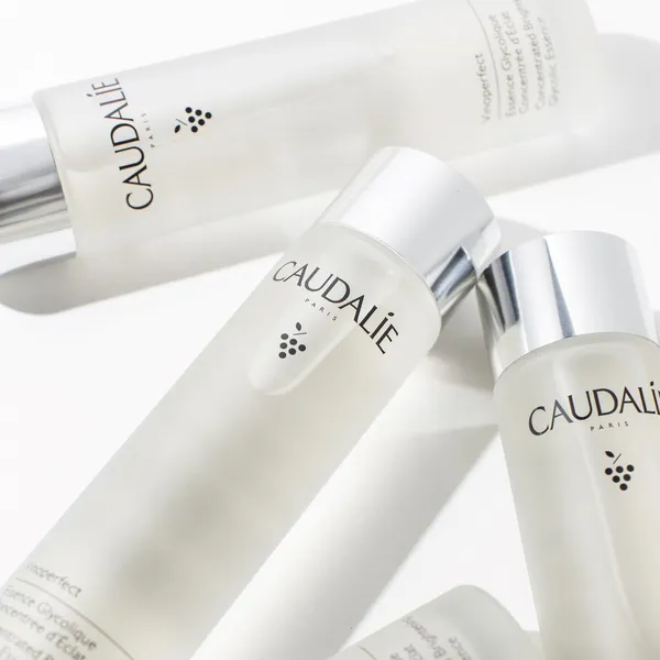 VINOPERFECT Концентрированная эссенция для сияния кожи с гликолевой кислотой