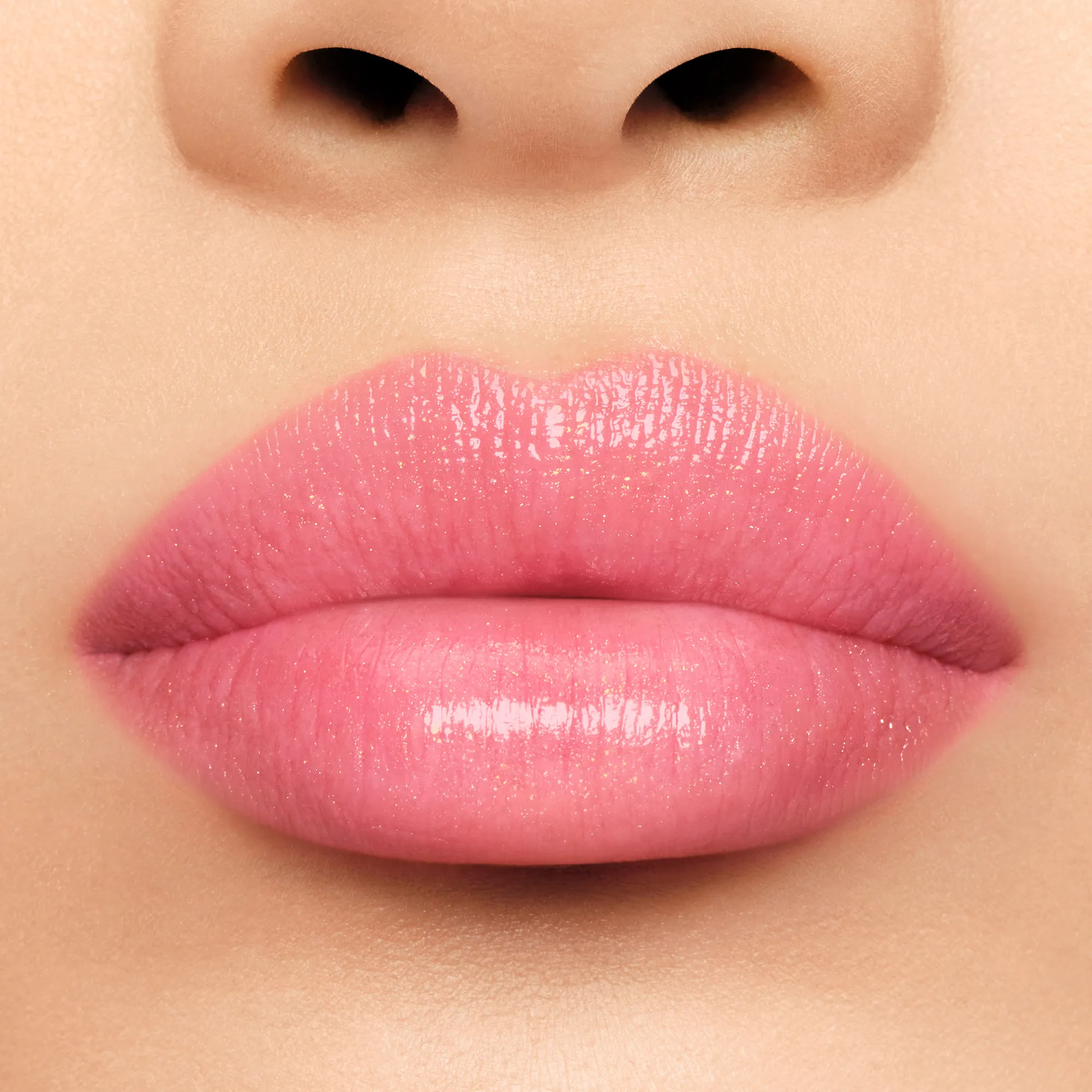 Kisskiss Bee Glow Бальзам для губ пробуждающий цвет