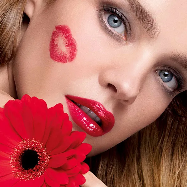 KissKiss Shine Bloom Помада для губ
