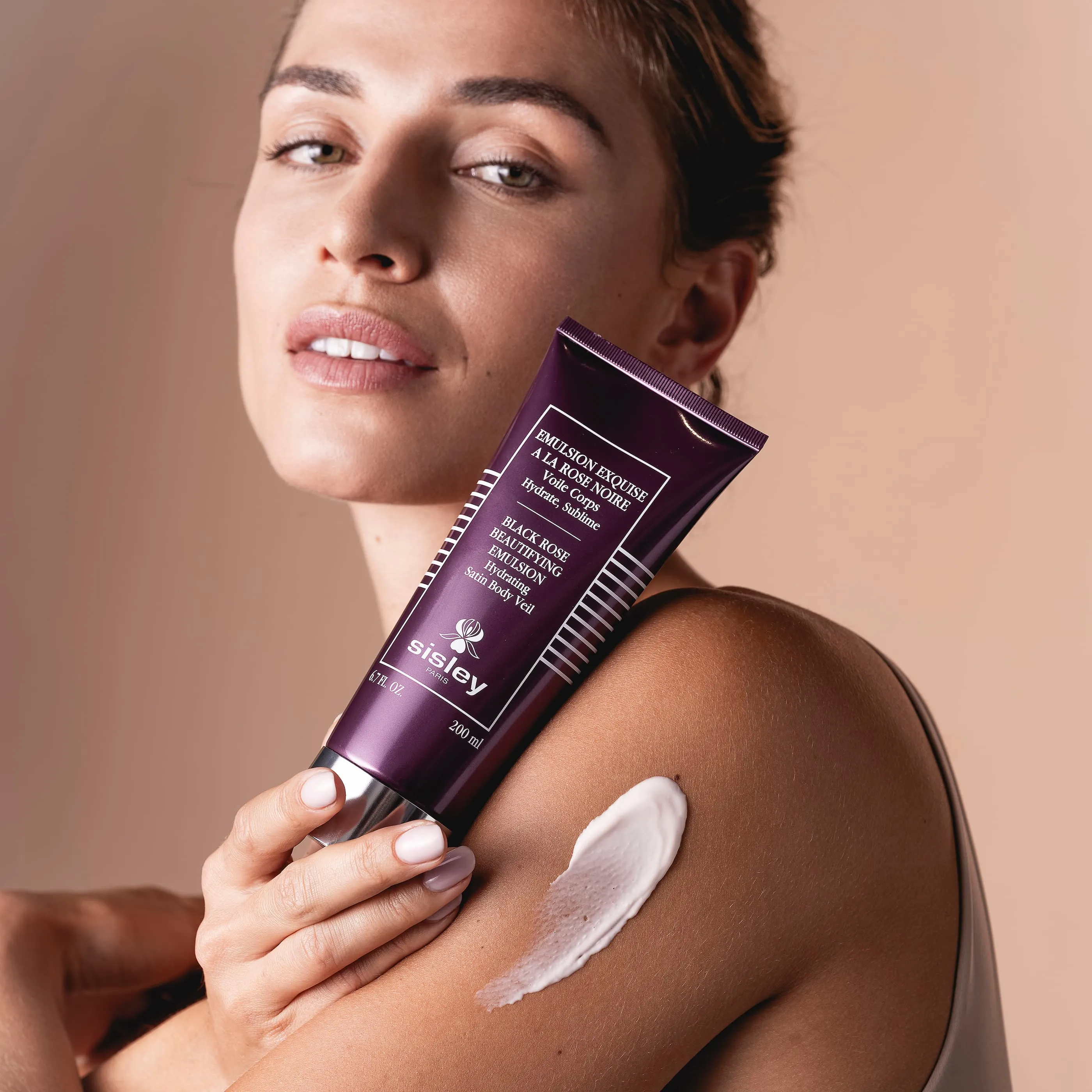 Black Rose Beautifying Emulsion Эмульсия для тела с экстрактом черной розы