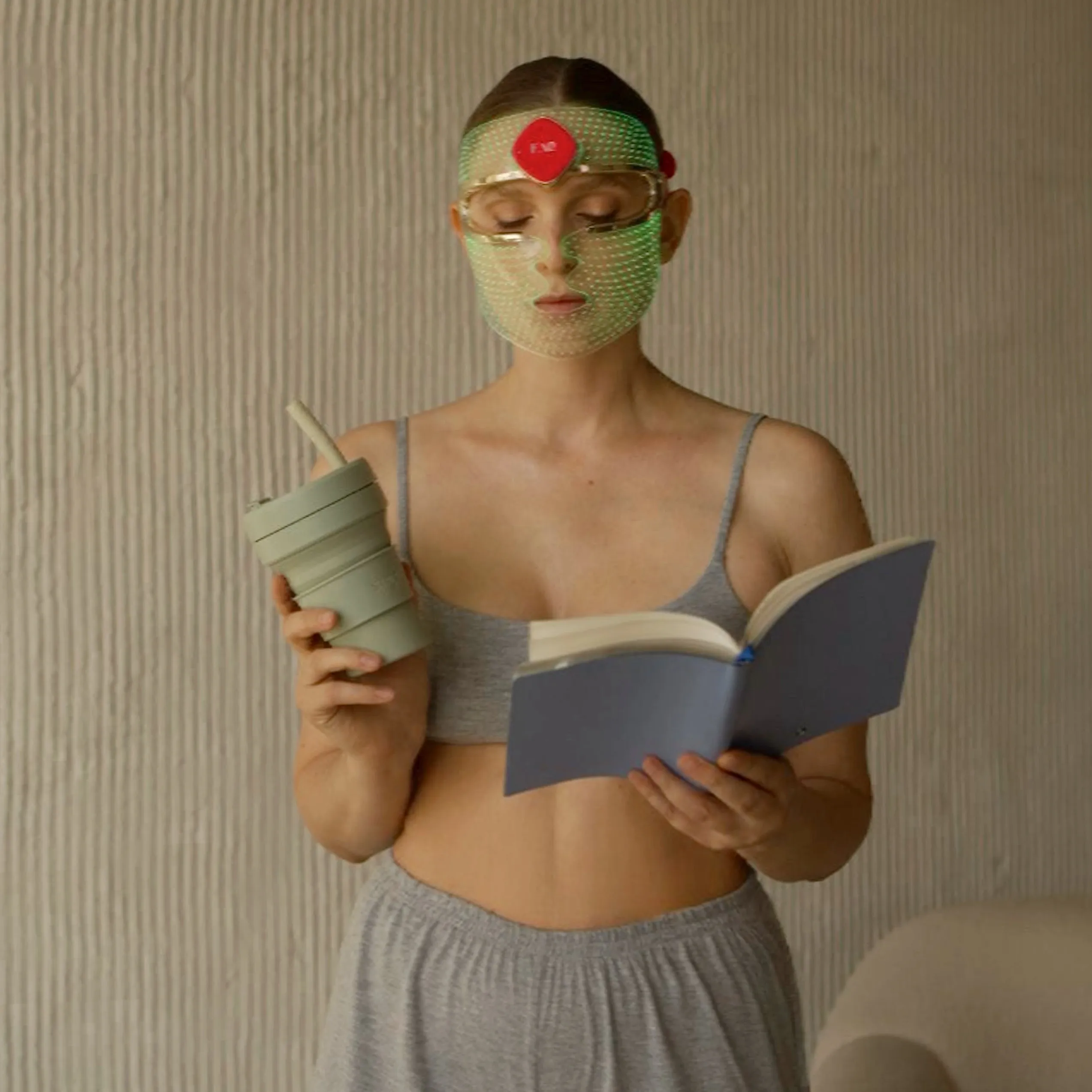 Ультралегкая LED-маска FAQ™ 201 с 3 типами LED-света для молодости вашей кожи