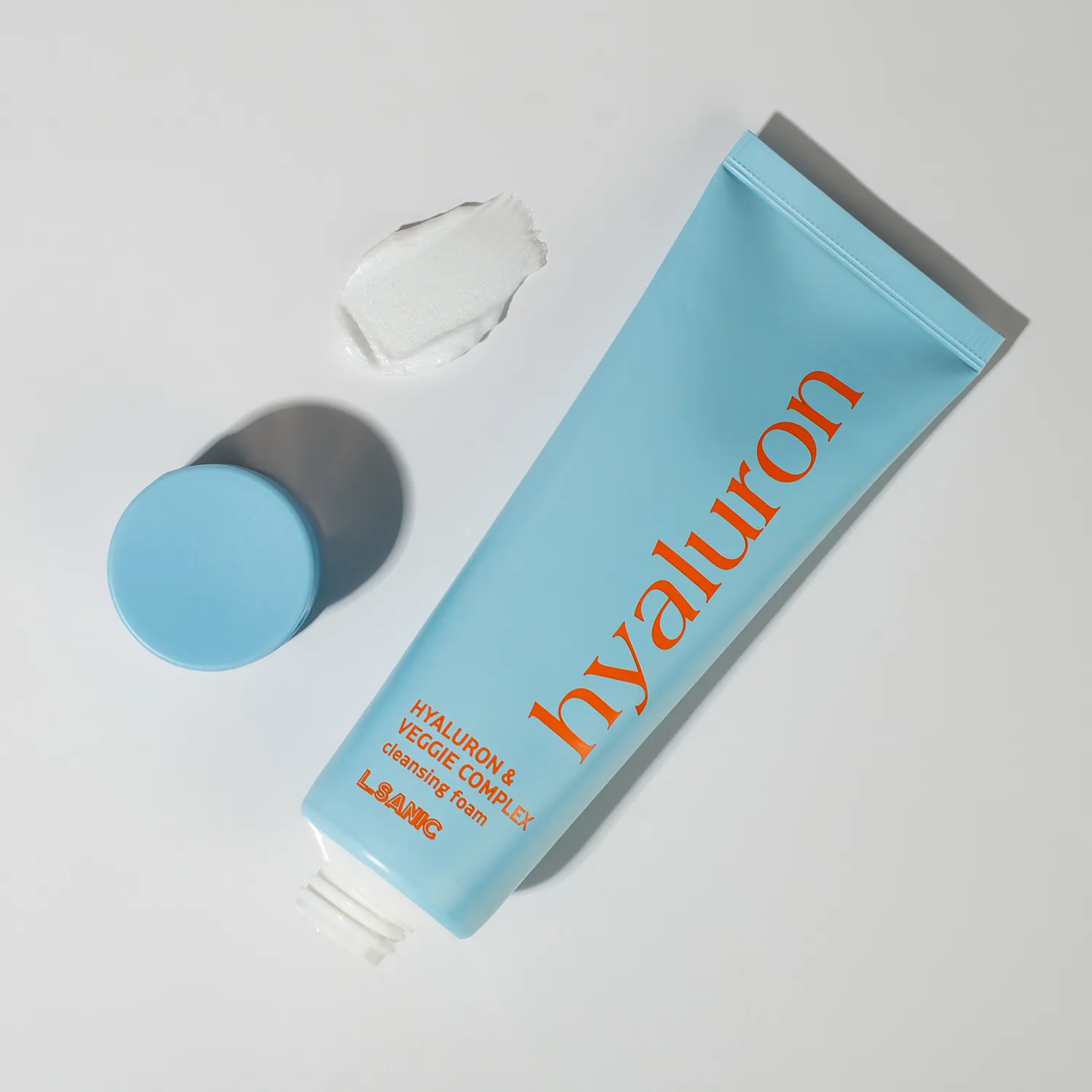 Увлажняющая очищающая пенка для лица с гиалуроновой кислотой и растительным комплексом