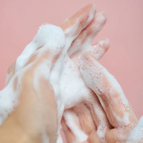 Madagascar Centella Poremizing Пенка для лица для проблемной кожи лица с розовой солью, экстрактом центеллы и комплекс пептидов-9