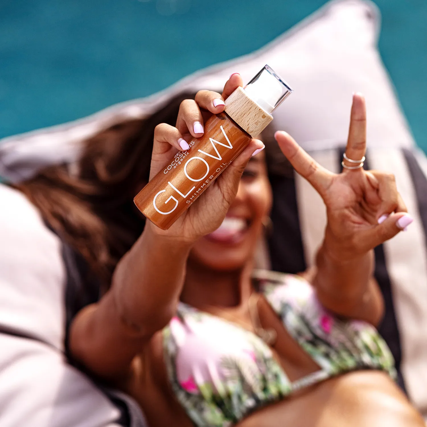 GLOW SHIMMER OIL Масло шиммер для лица и тела