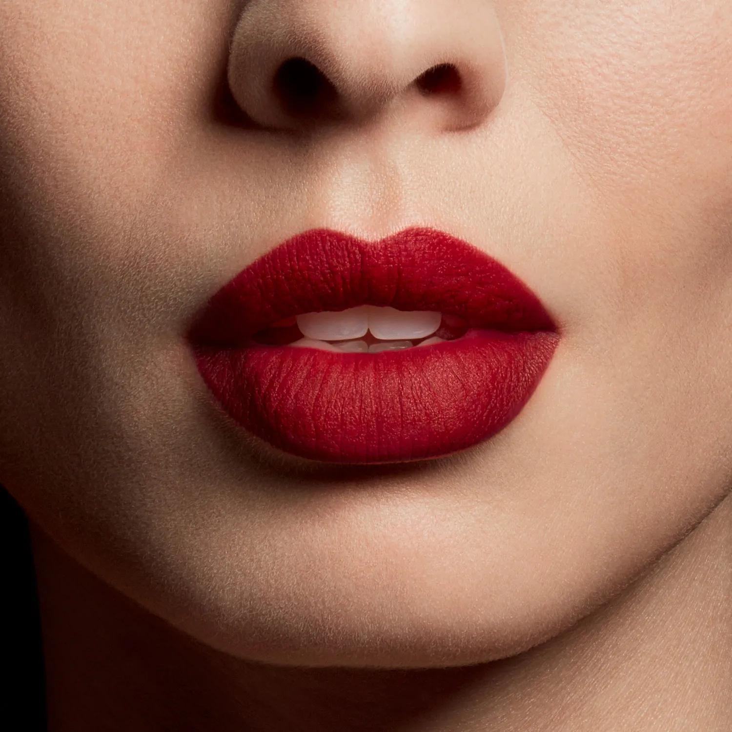 Le Rouge Parfum Liquid Ultra Matte Жидкая матовая помада