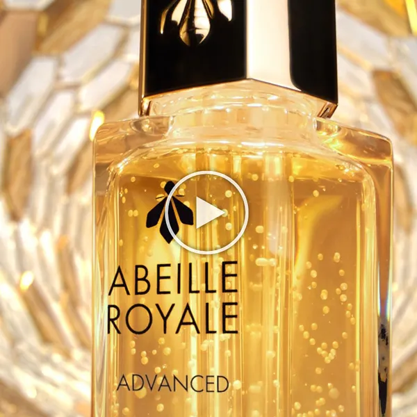 Abeille Royale Улучшенное лёгкое омолаживающее масло