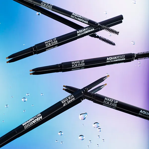 AQUA RESIST BROW DEFINER Ультратонкий водостойкий карандаш для бровей