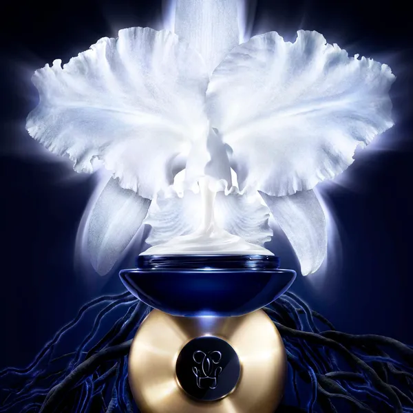 Orchidee Imperiale Уникальное средство ухода за кожей лица - крем с облегчённой текстурой