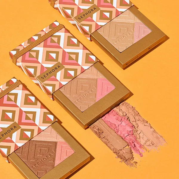 Bronzer Пудра бронзирующая c эффектом сияния