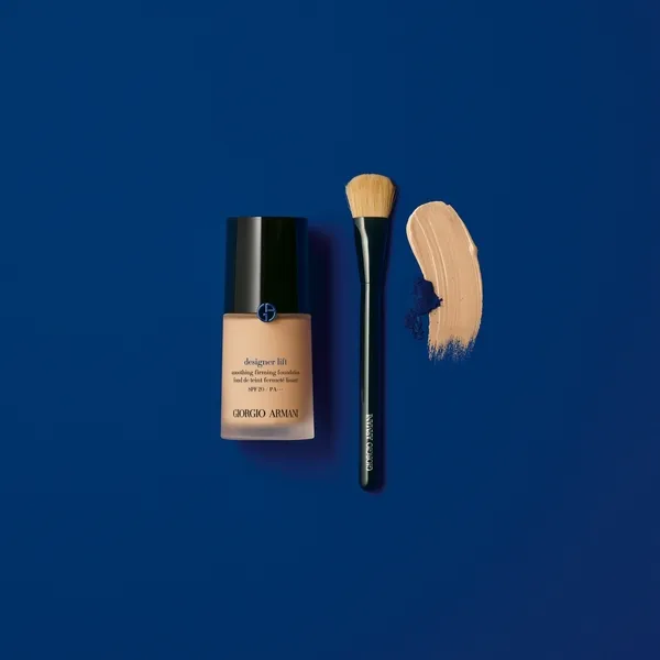 DESIGNER LIFT Тональный крем с эффектом лифтинга