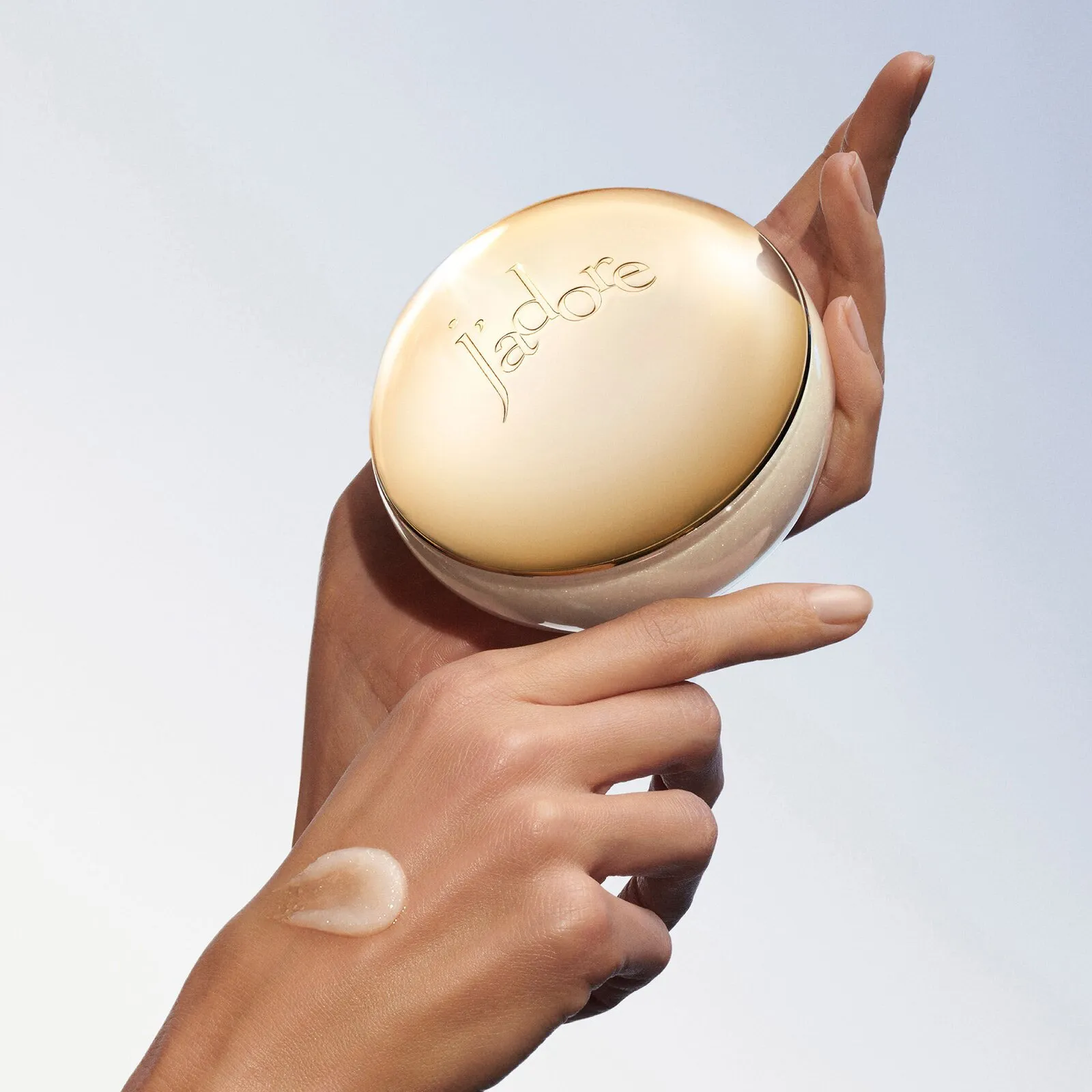 J'Adore Adorables Shimmering Scrub Парфюмированный скраб для тела