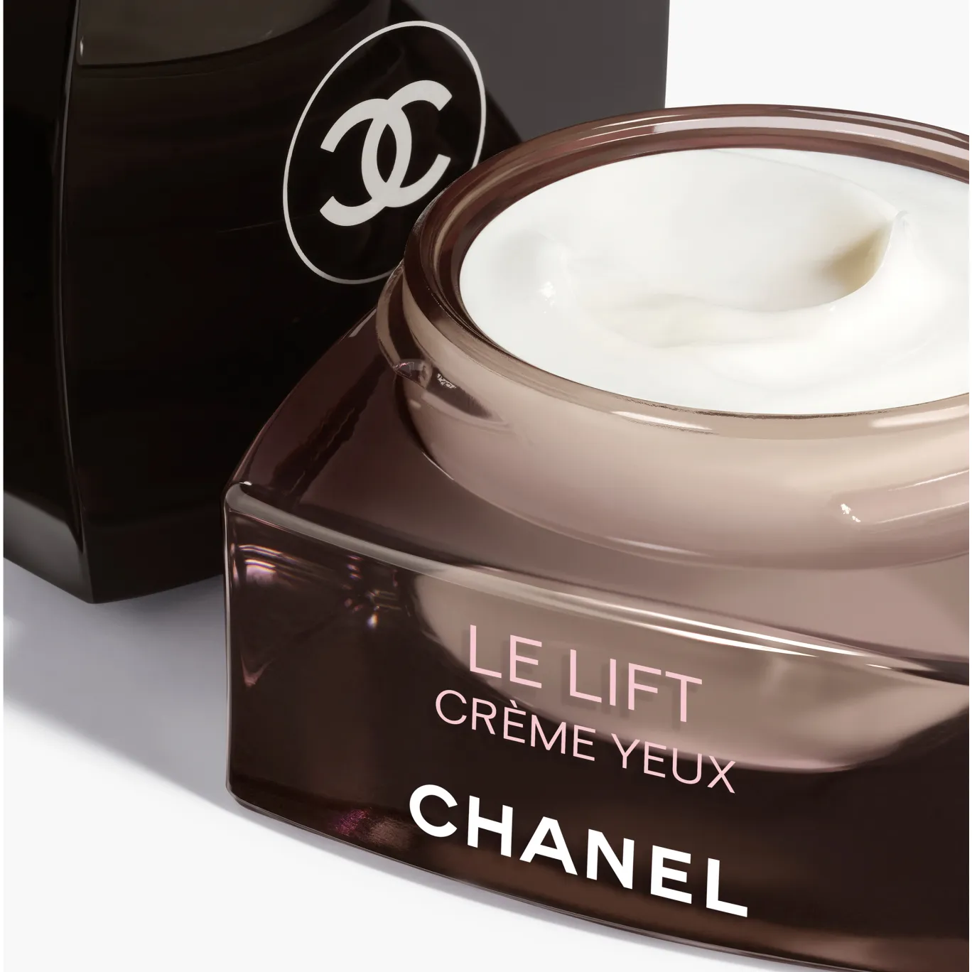 LE LIFT Крем для разглаживания и повышения упругости кожи вокруг глаз