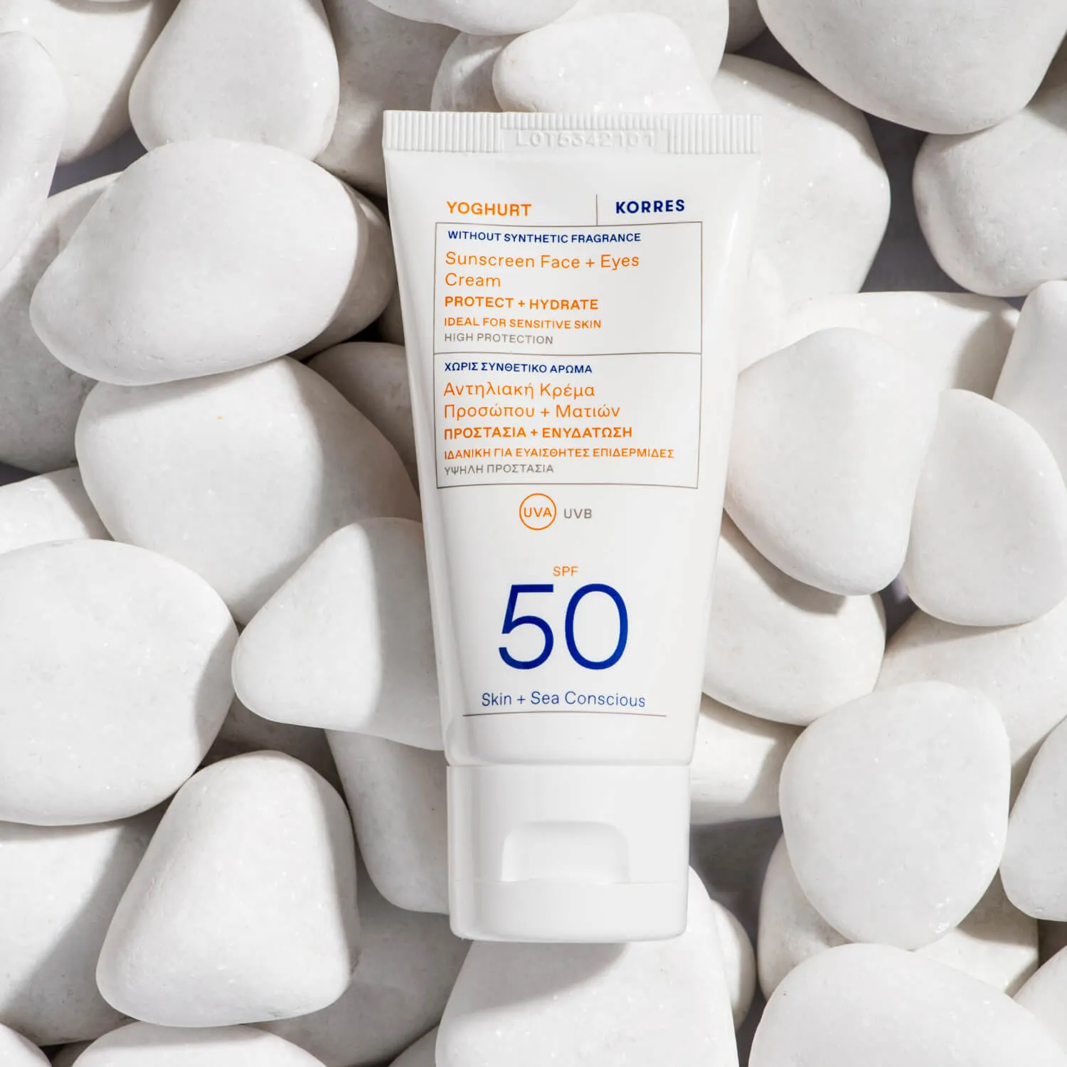 Солнцезащитный крем для лица и области вокруг глаз SPF50