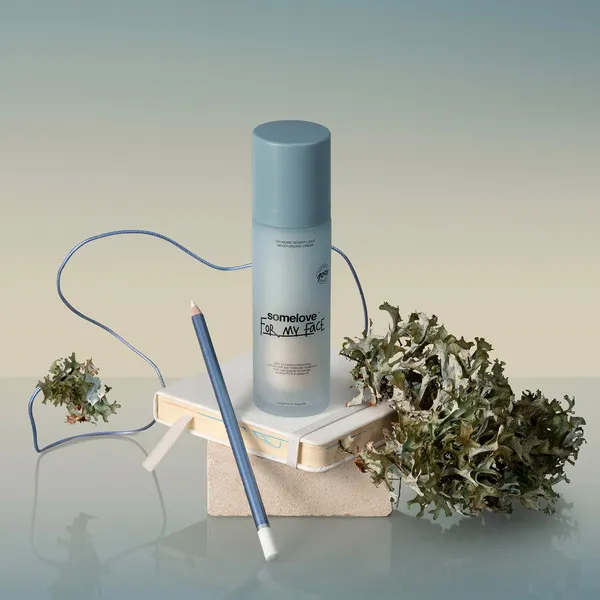 Невесомый тонизирующий крем для увлажнения кожи Невесомый тонизирующий крем для увлажнения кожи