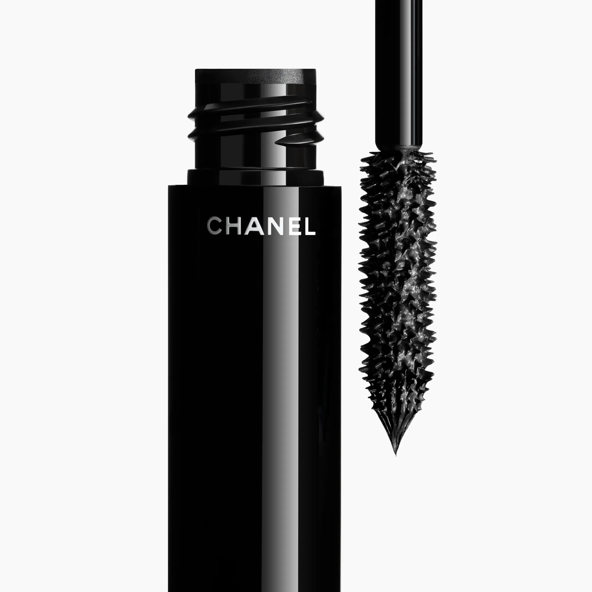 LE VOLUME DE CHANEL WATERPROOF Тушь для ресниц