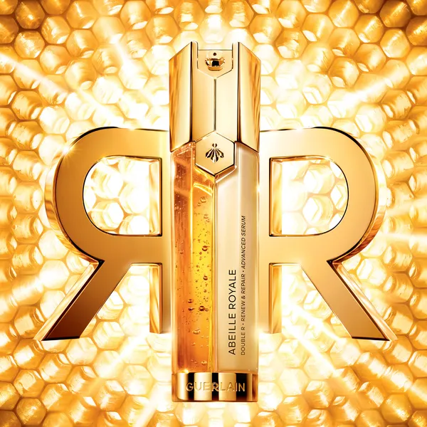 Abeille Royale Улучшенная сыворотка для лица двойного действия