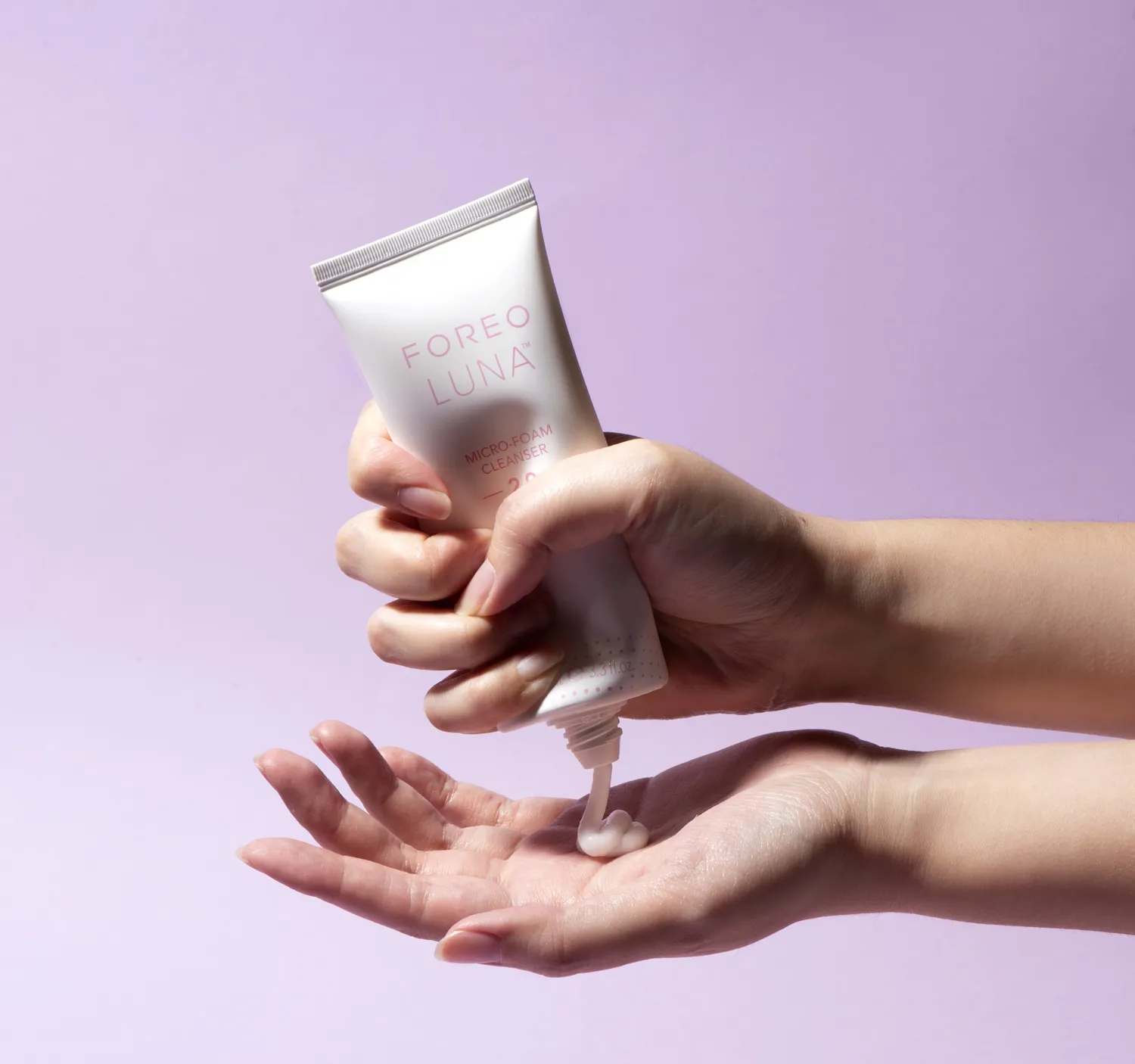 LUNA MICRO-FOAM CLEANSER 2.0 Мягкая очищающая пенка для лица